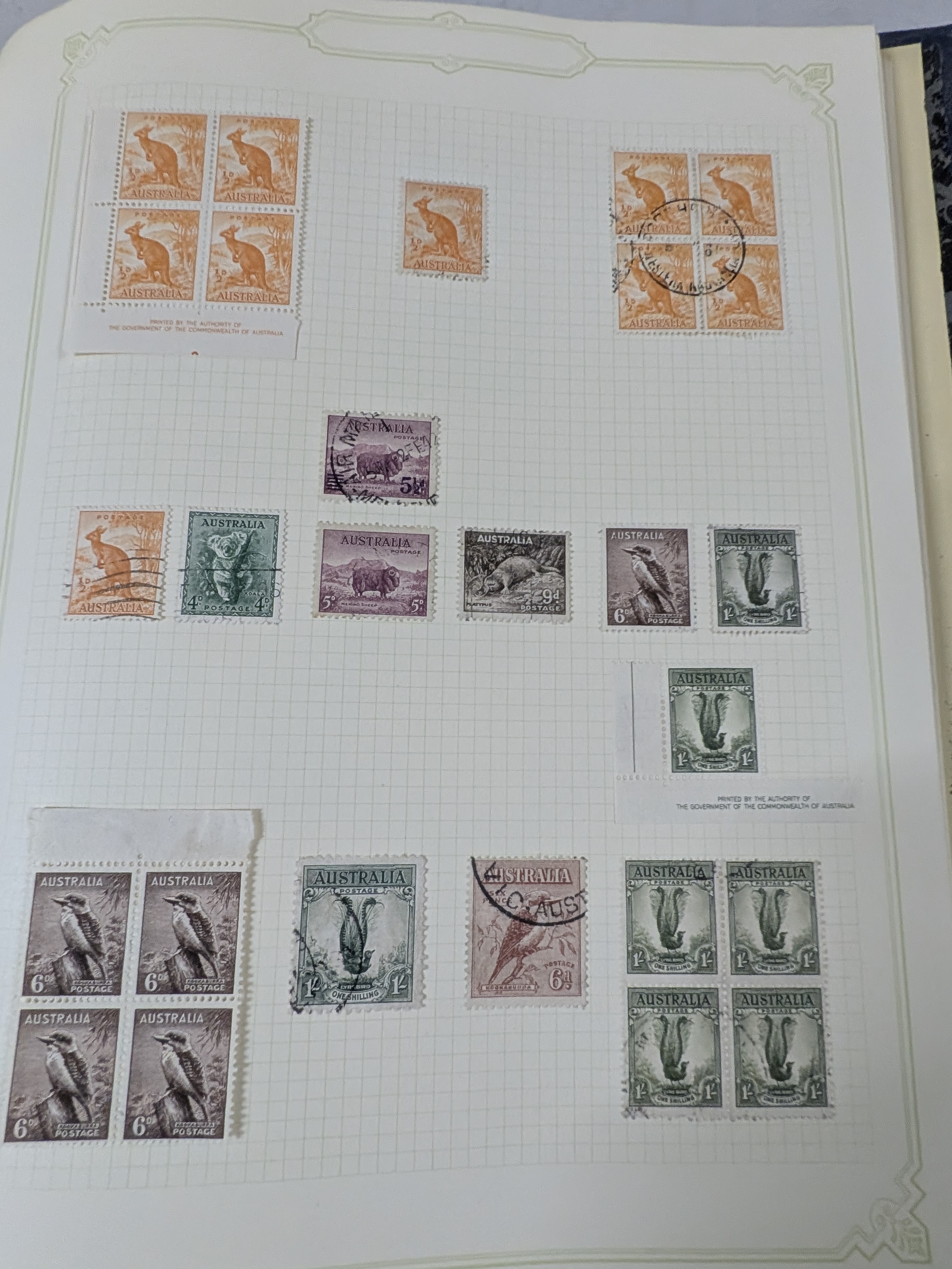 Collection of Vintage Australian Postage Stamps in Album — Lot 079, photograph 4