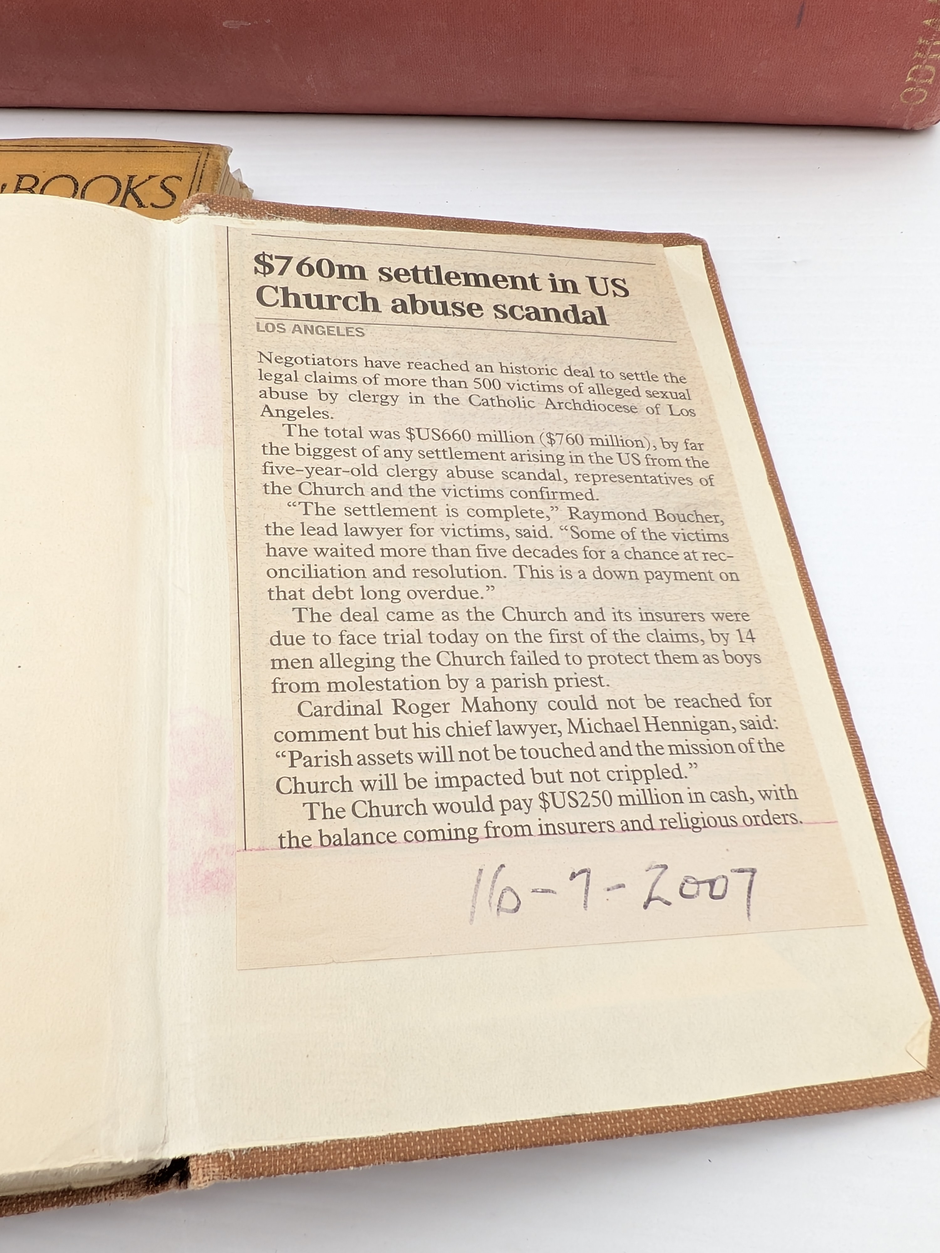 Lot of Assorted Vintage Books (6) — Lot 095, photograph 4
