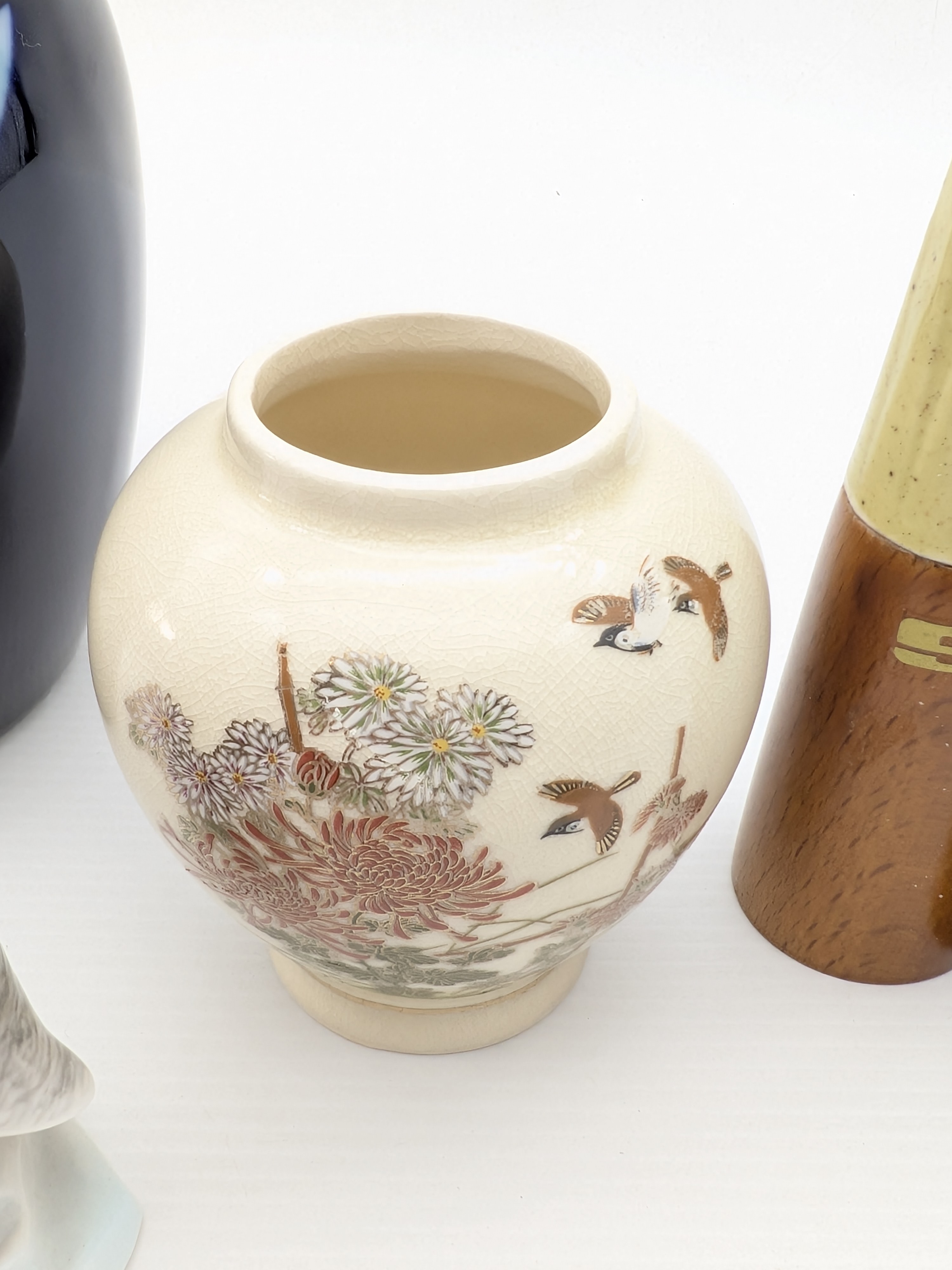 Lot of Assorted Vintage Japanese Ceramic Vases and Retro Salt & Pepper Shakers — Lot 018, photograph 3