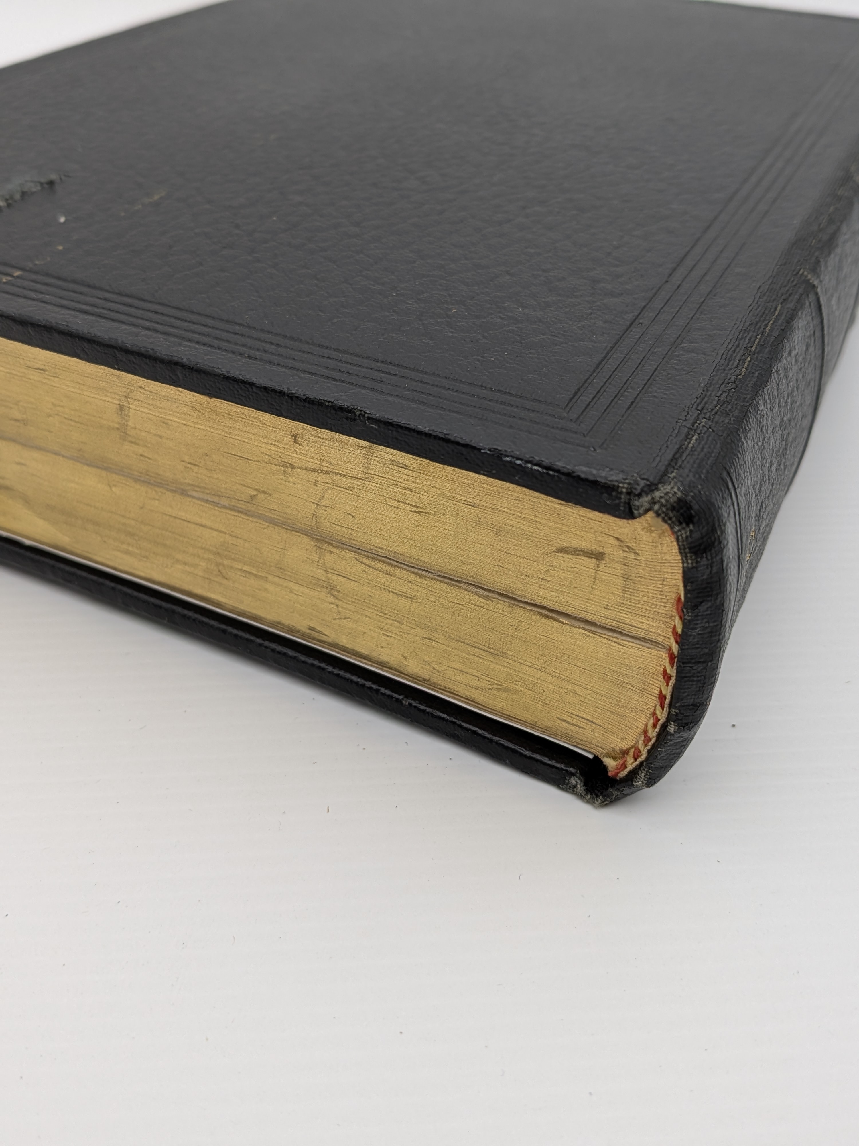 Vintage Masonic Holy Bible, Westland Lodge No. 268. W.A.G., Oxford — Lot 096, photograph 5