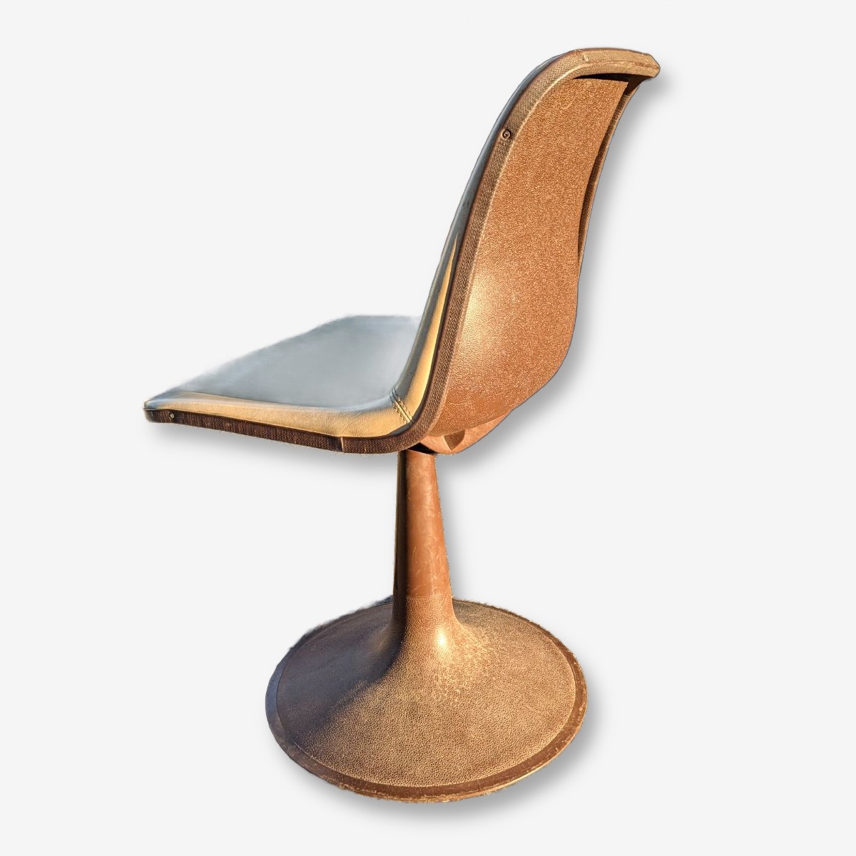 Vintage Mid-Century Modern SEBEL Pedestal Swivel Chair — Lot 133, photograph 4