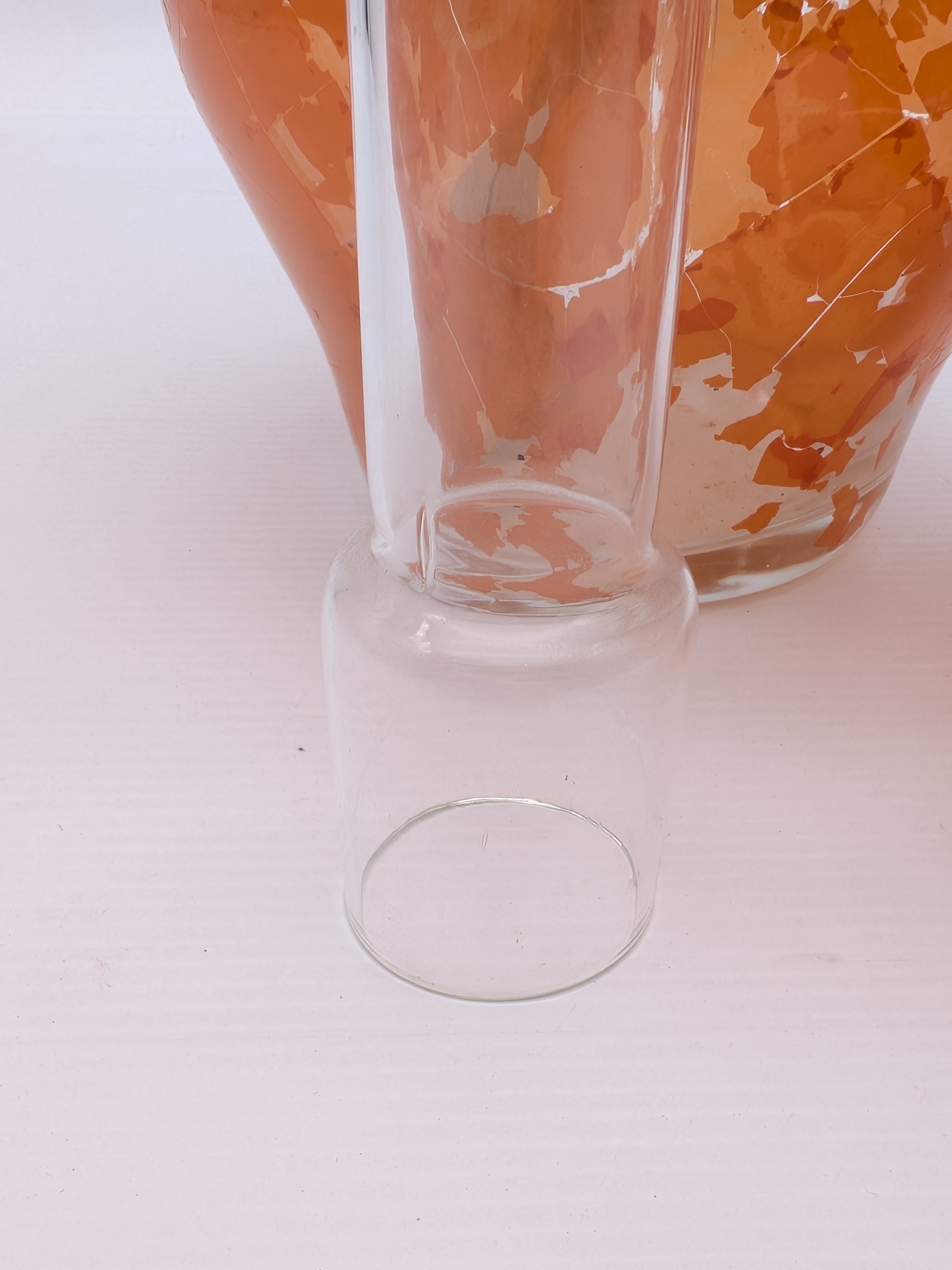 Vintage Mottled Orange Glass Oil Lamp — Lot 024, photograph 7