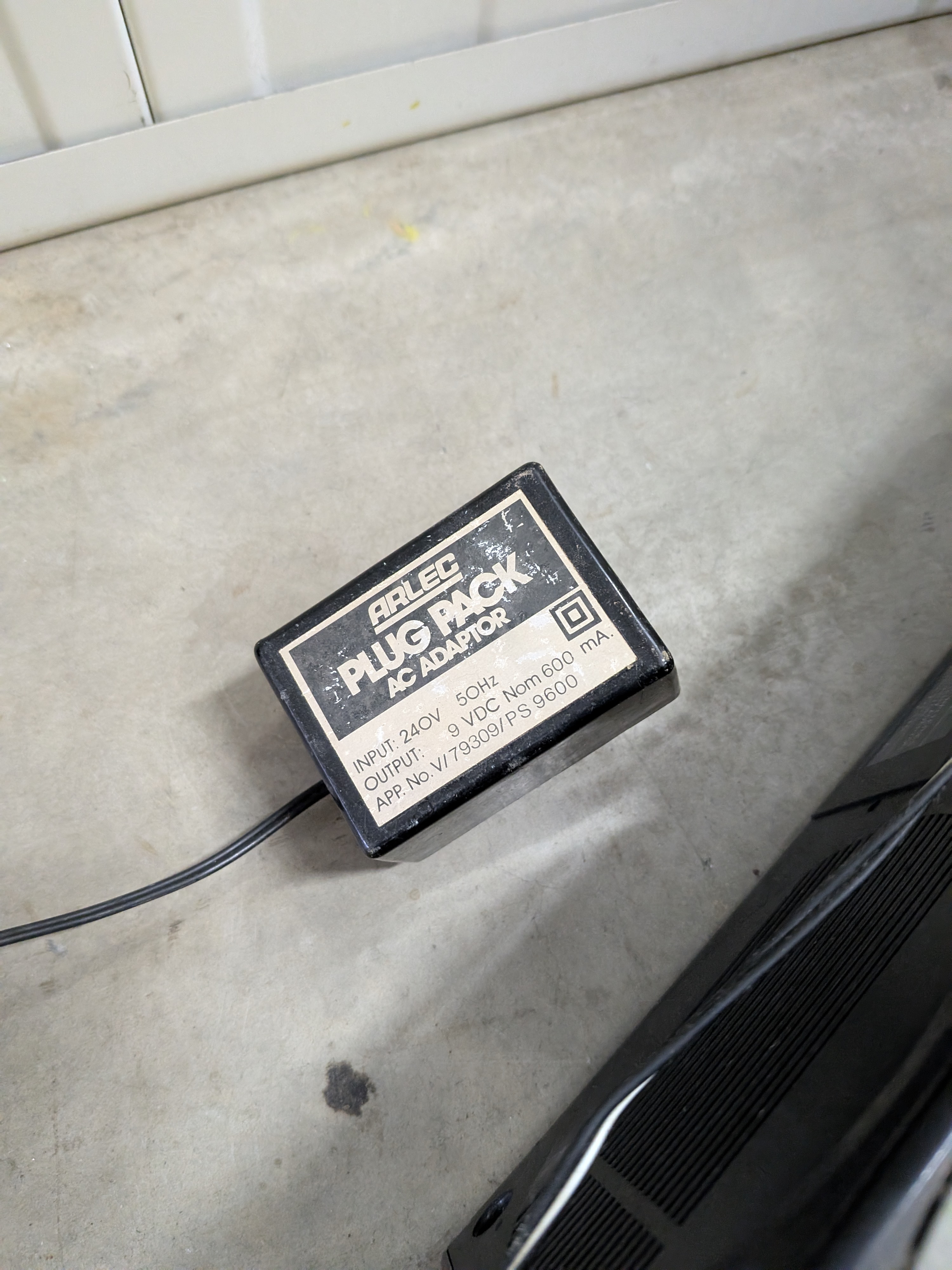 Vintage Philips Cassette Recorder and Sanyo M 7740F Boombox Lot — Lot 127, photograph 8