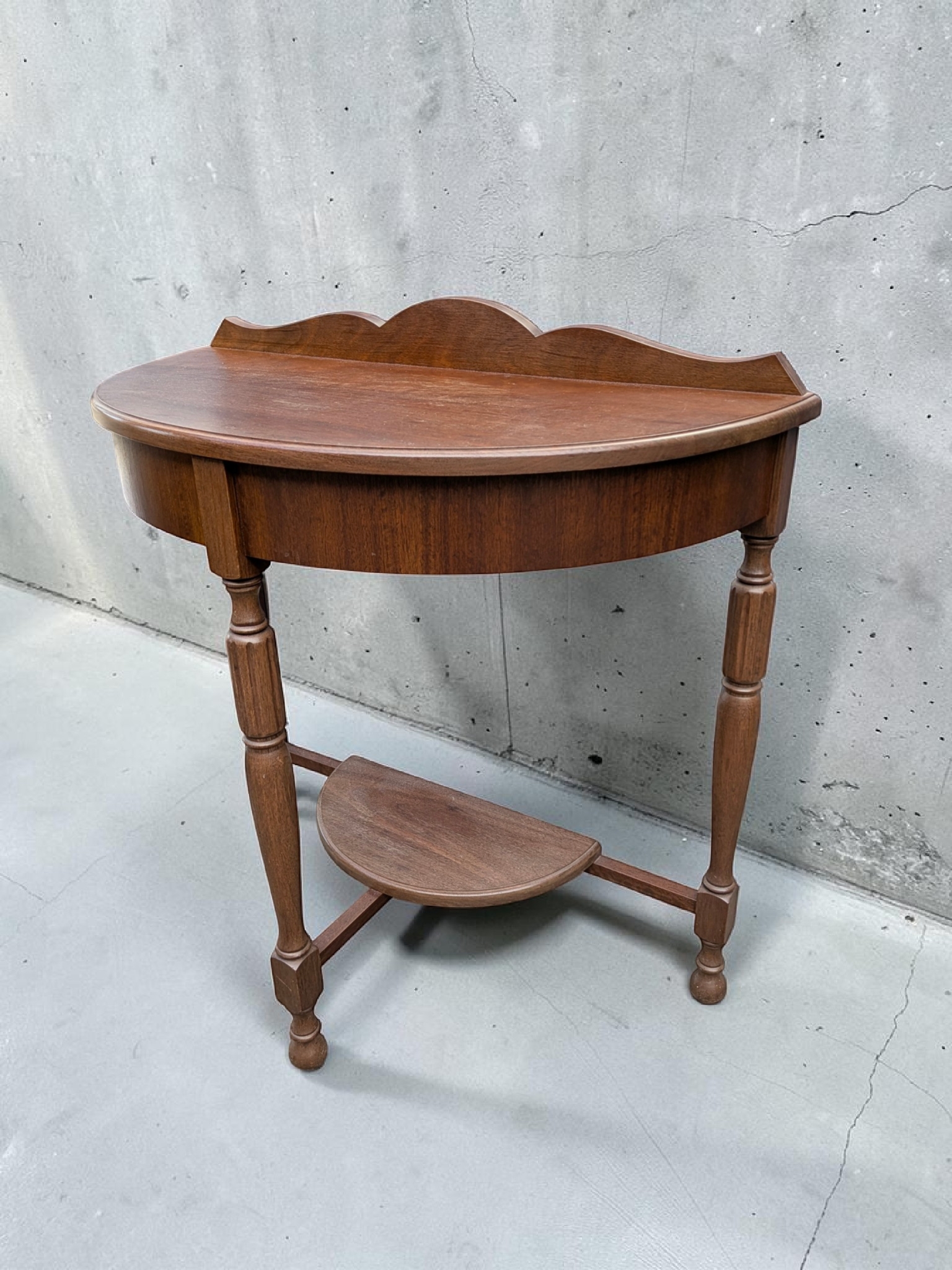 Vintage Demi-Lune Console Table with Scalloped Gallery — Lot 022, photograph 3