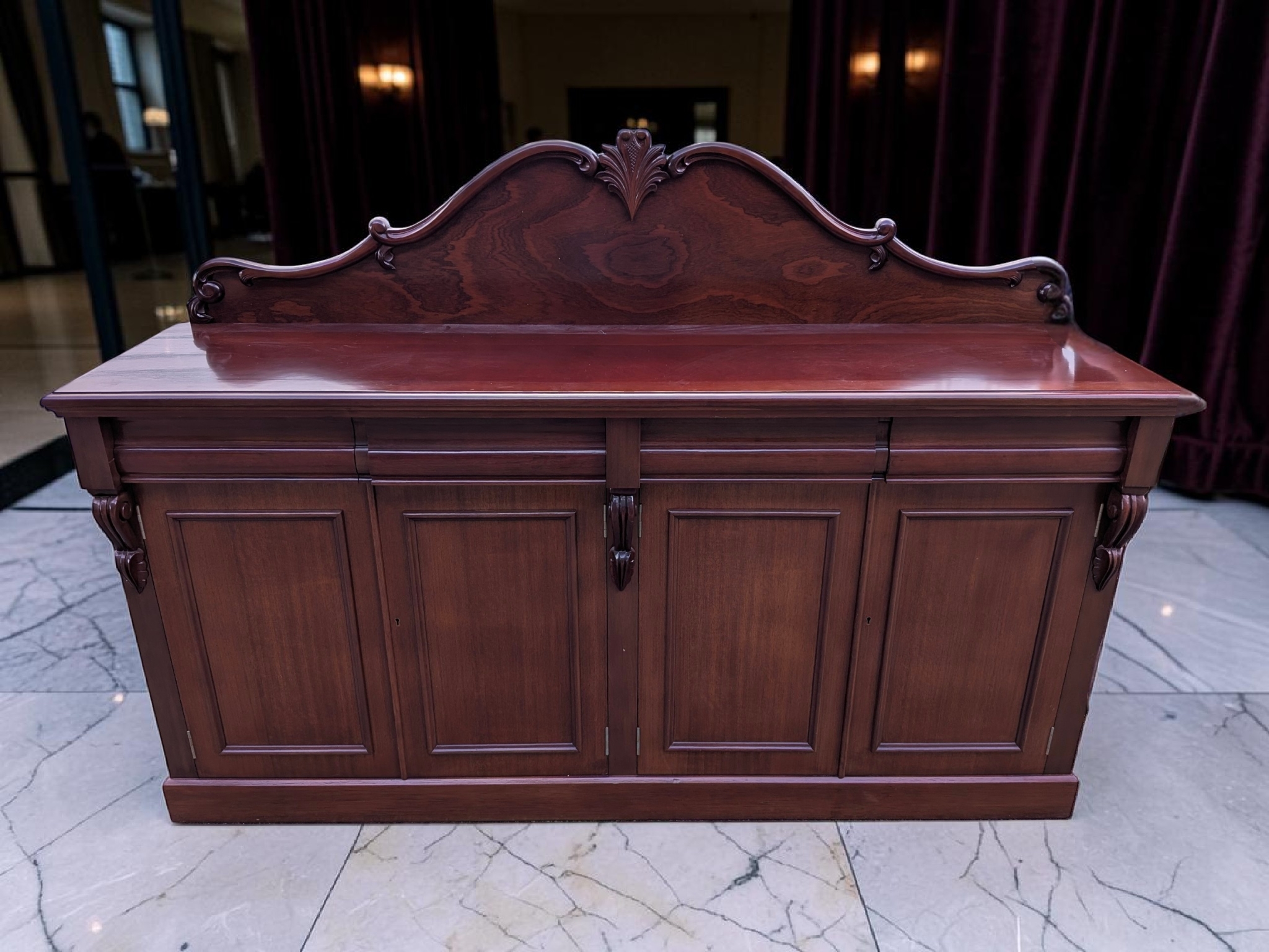 Victorian / Edwardian Carved Mahogany Sideboard / Buffet — Lot 003, photograph 2