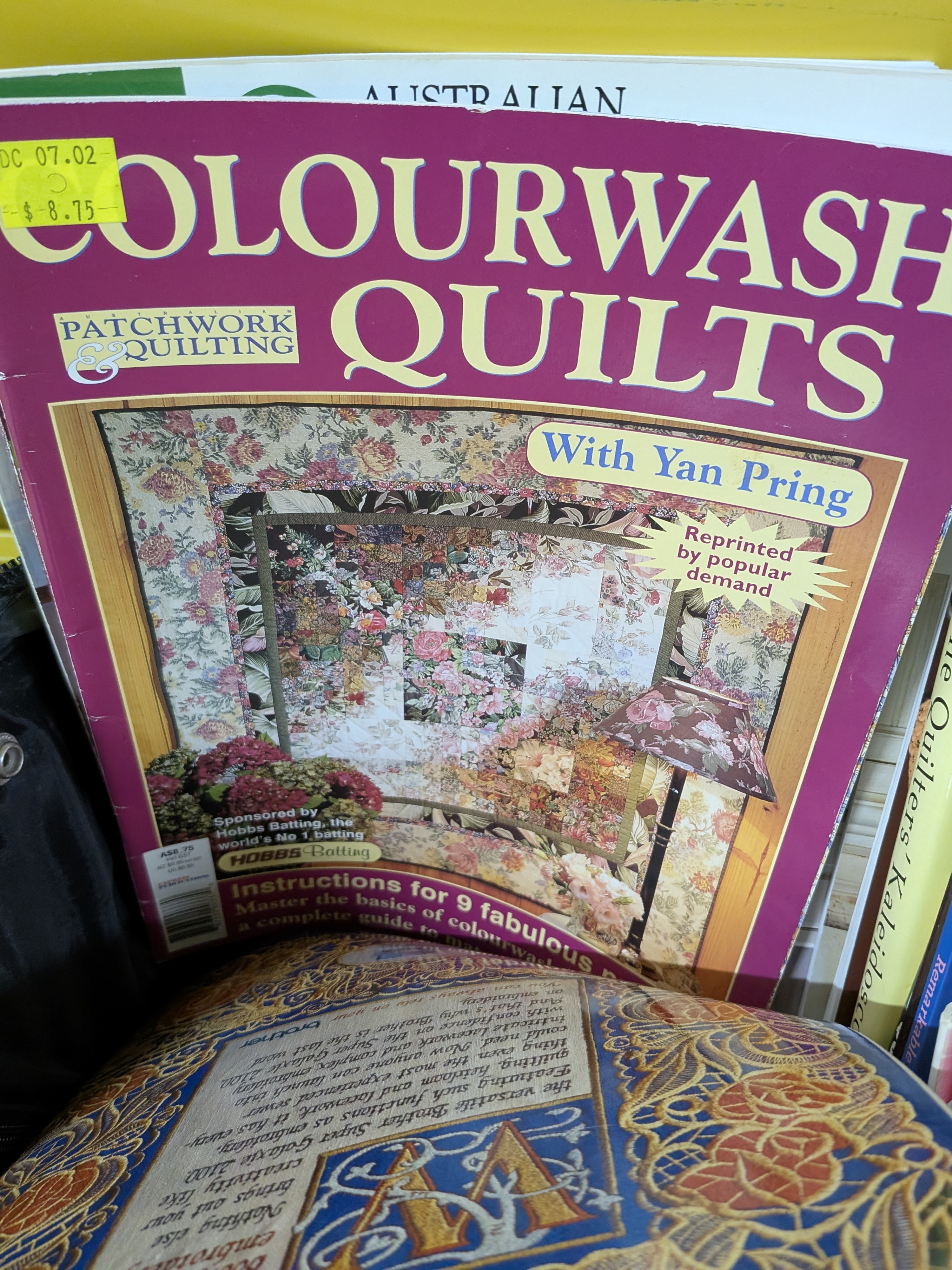 Collection of Quilting & Craft Magazines in a Purple Suitcase — Lot 035, photograph 5