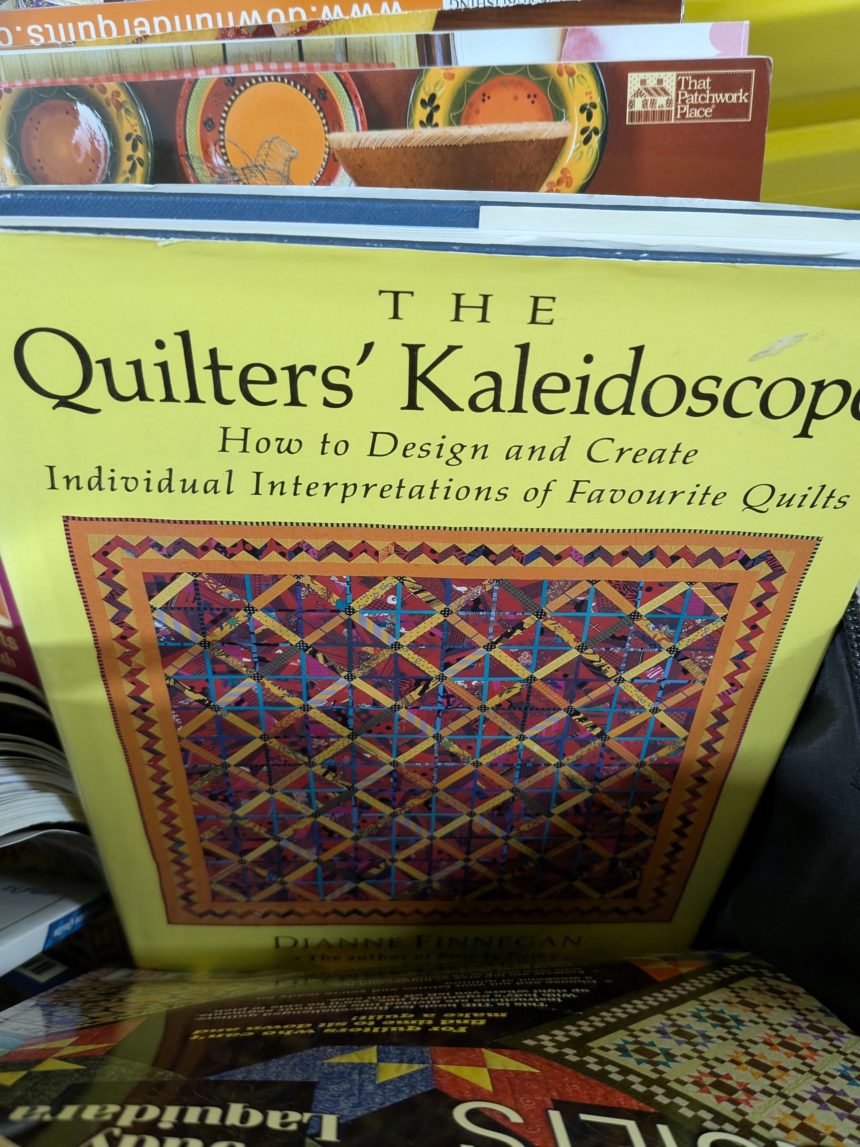 Collection of Quilting & Craft Magazines in a Purple Suitcase — Lot 035, photograph 7