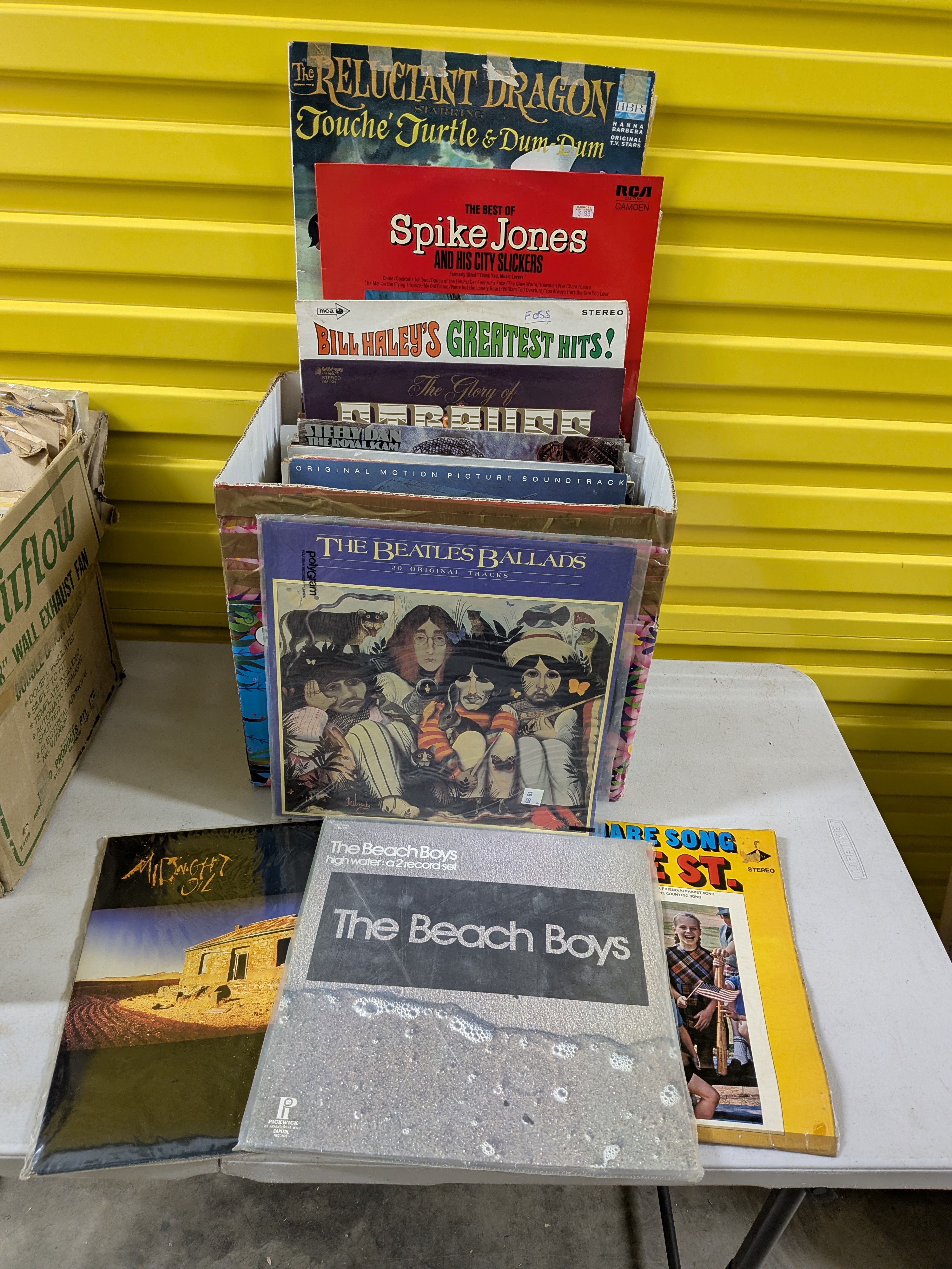 Lot of Assorted Vintage Vinyl LPs including The Beatles, The Beach Boys, Bill Haley... — Lot 037, photograph 2