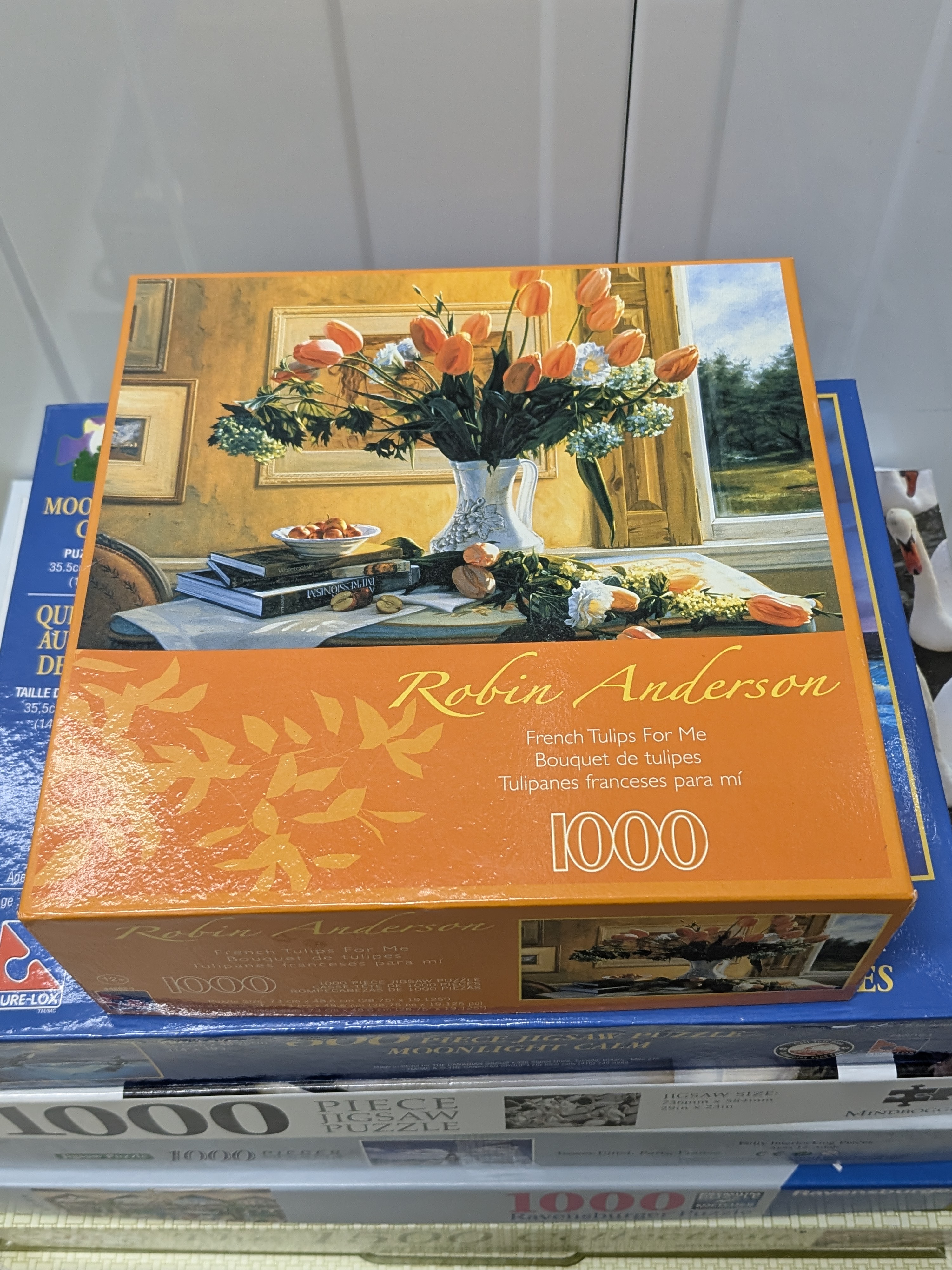 Lot of Seven Assorted Jigsaw Puzzles — Lot 039, photograph 2