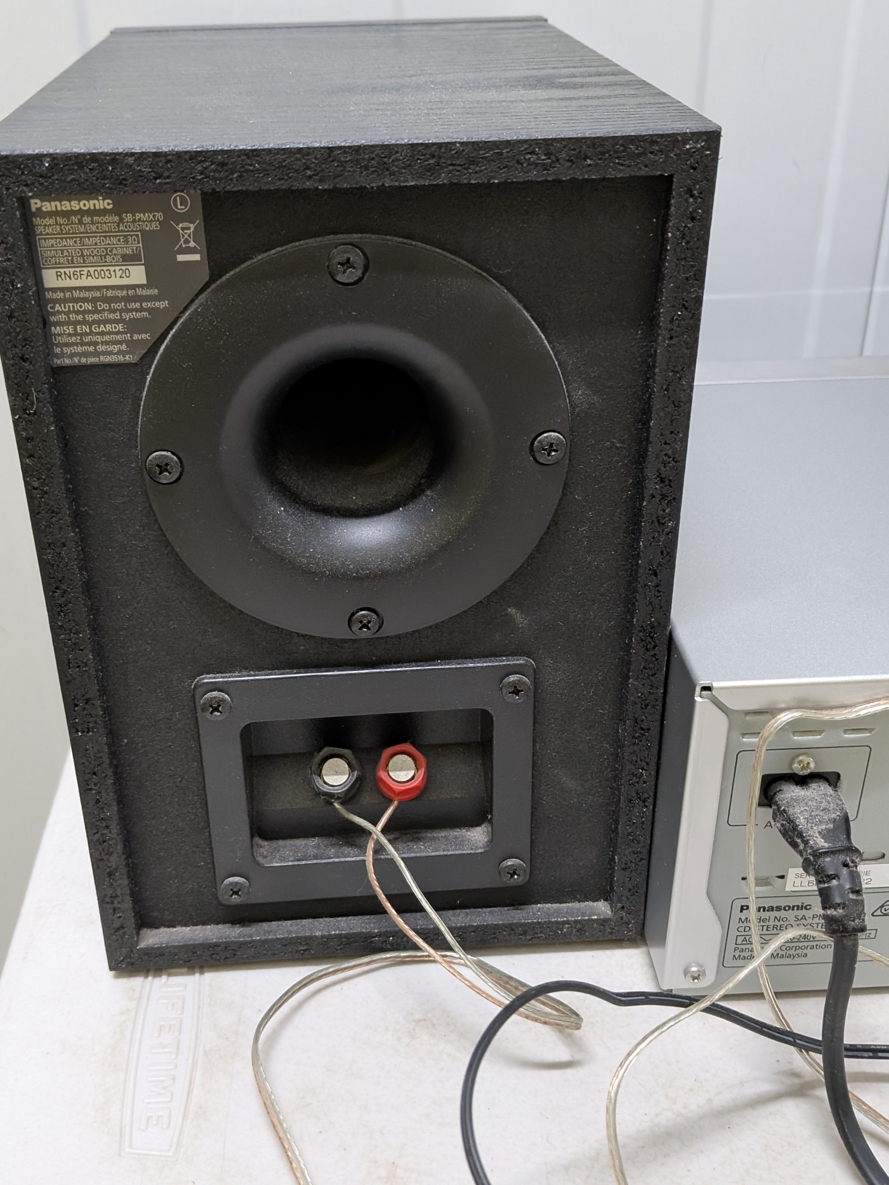 Panasonic SA-PMX70B Hi-Fi System with Speakers — Lot 053, photograph 5