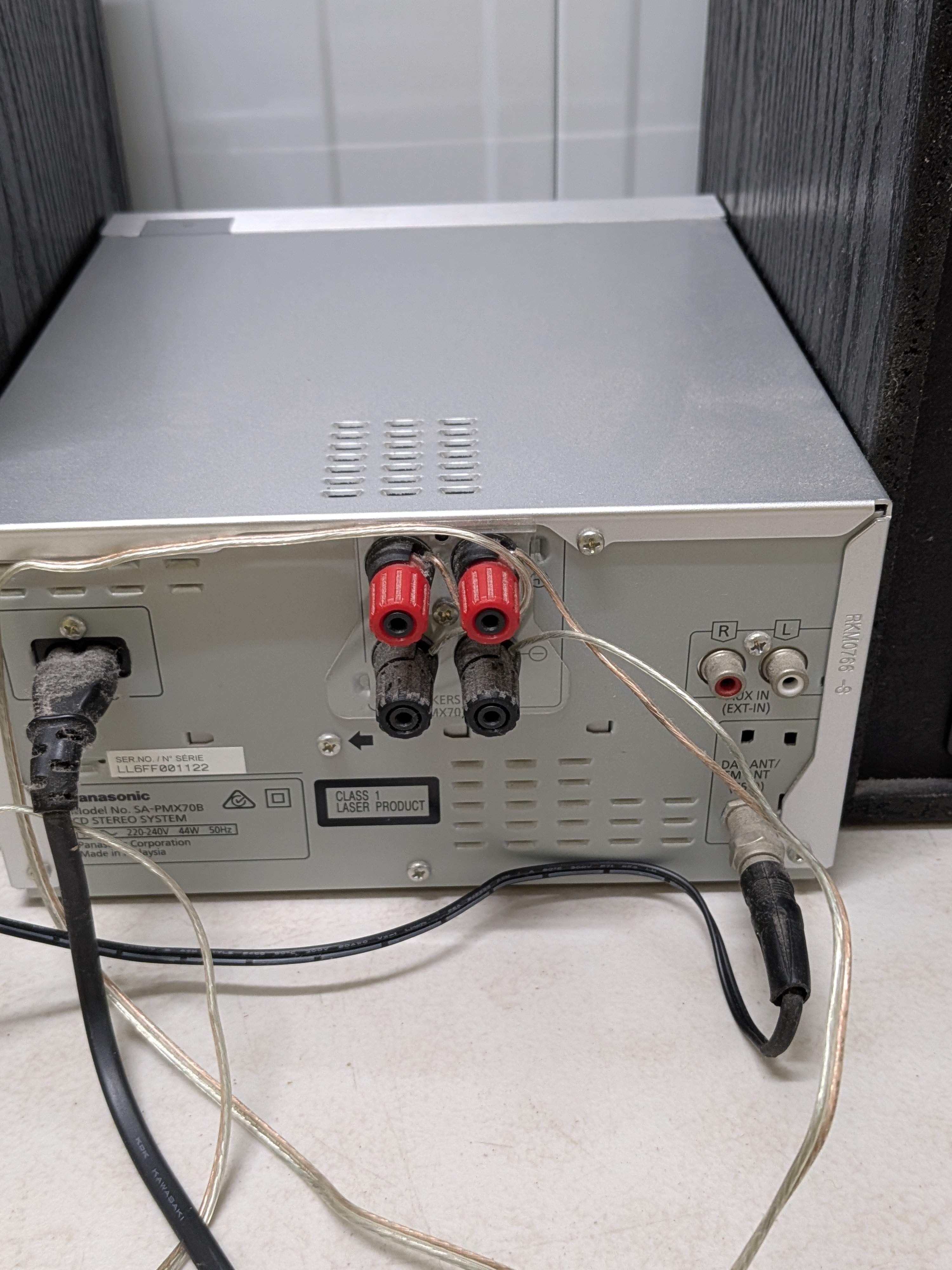 Panasonic SA-PMX70B Hi-Fi System with Speakers — Lot 053, photograph 6