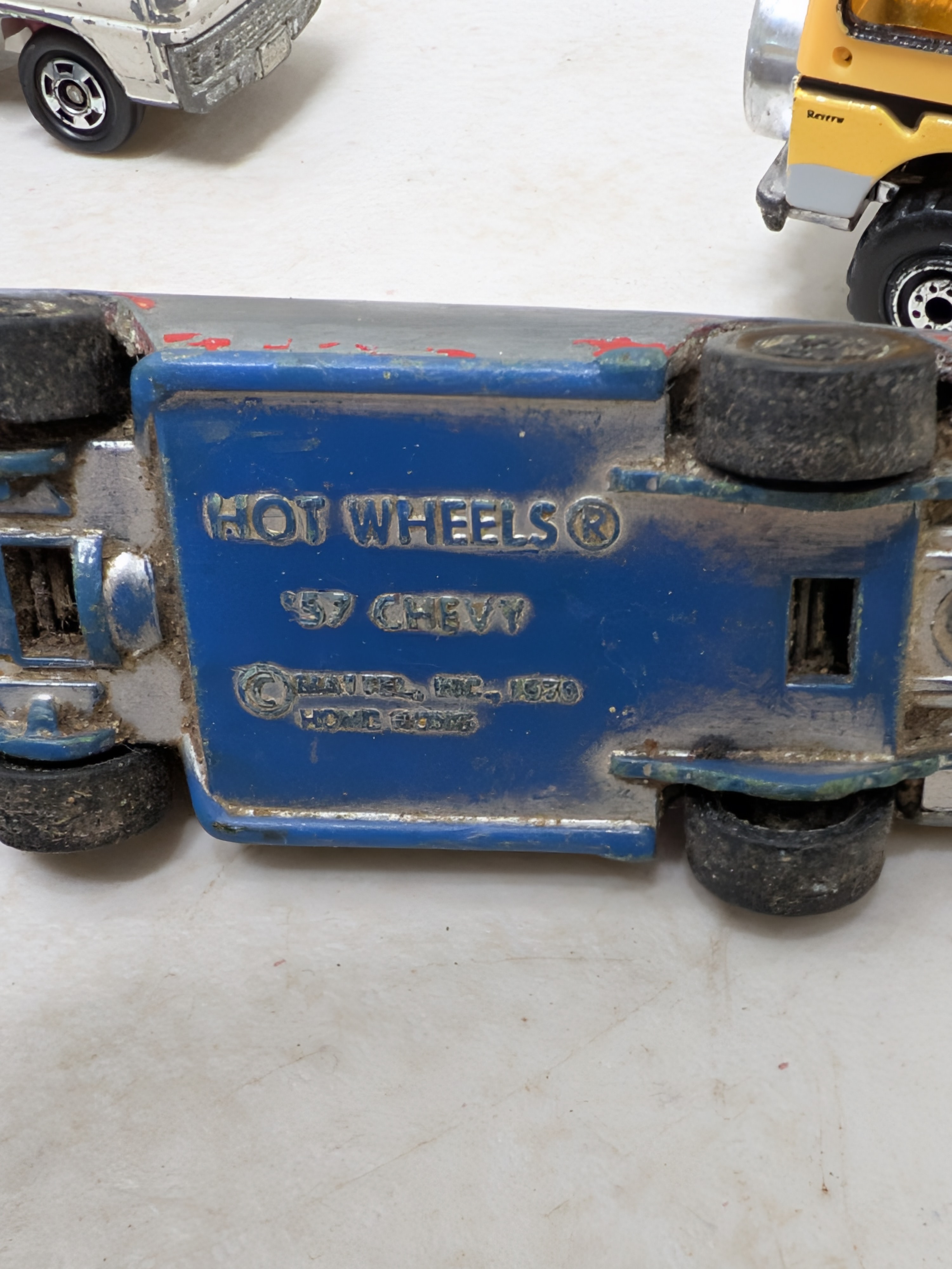 Collection of Assorted Vintage Die-Cast Toy Vehicles inccl. TONKA; Matchbox; Ferrari & More... — Lot 055, photograph 7