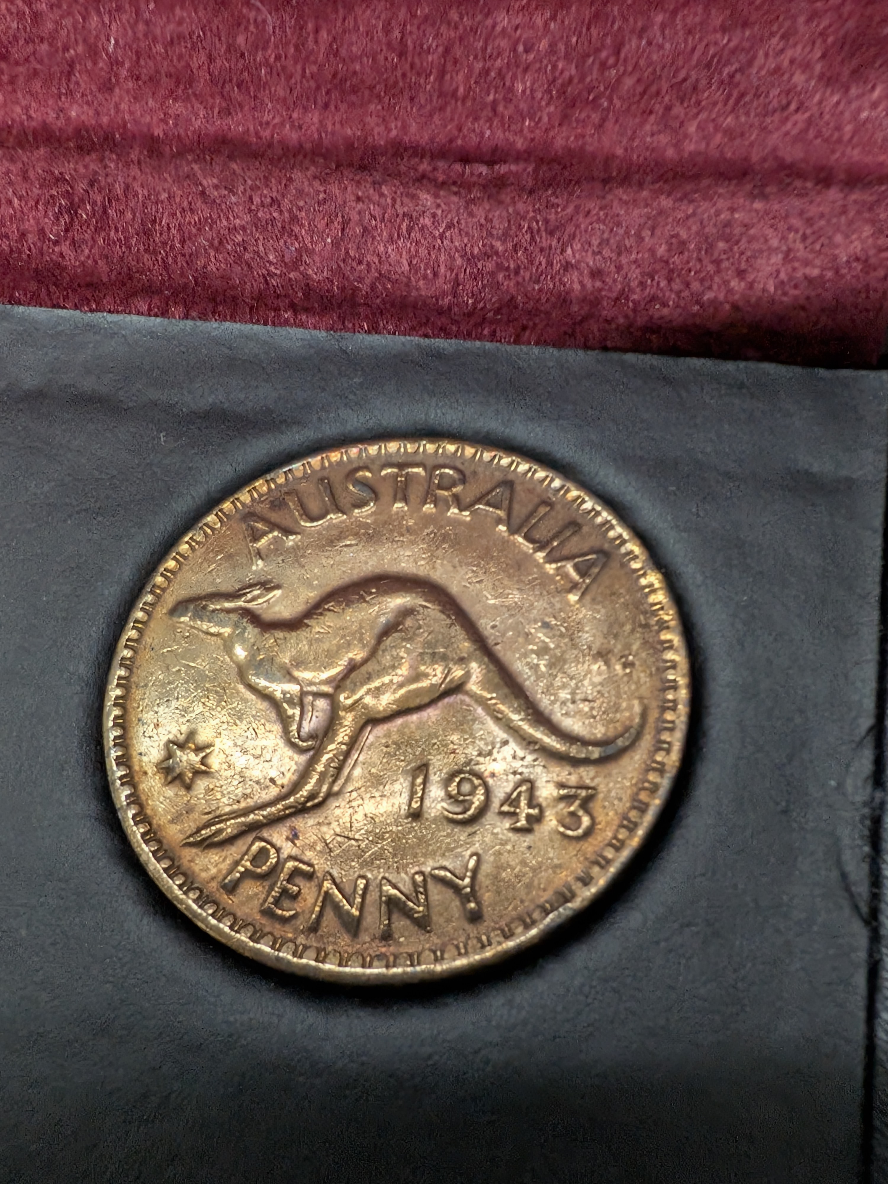The Perth Mint Australian Pre-Decimal Typeset Coin Collection incl. 50% Silver Coins — Lot 060, photograph 2