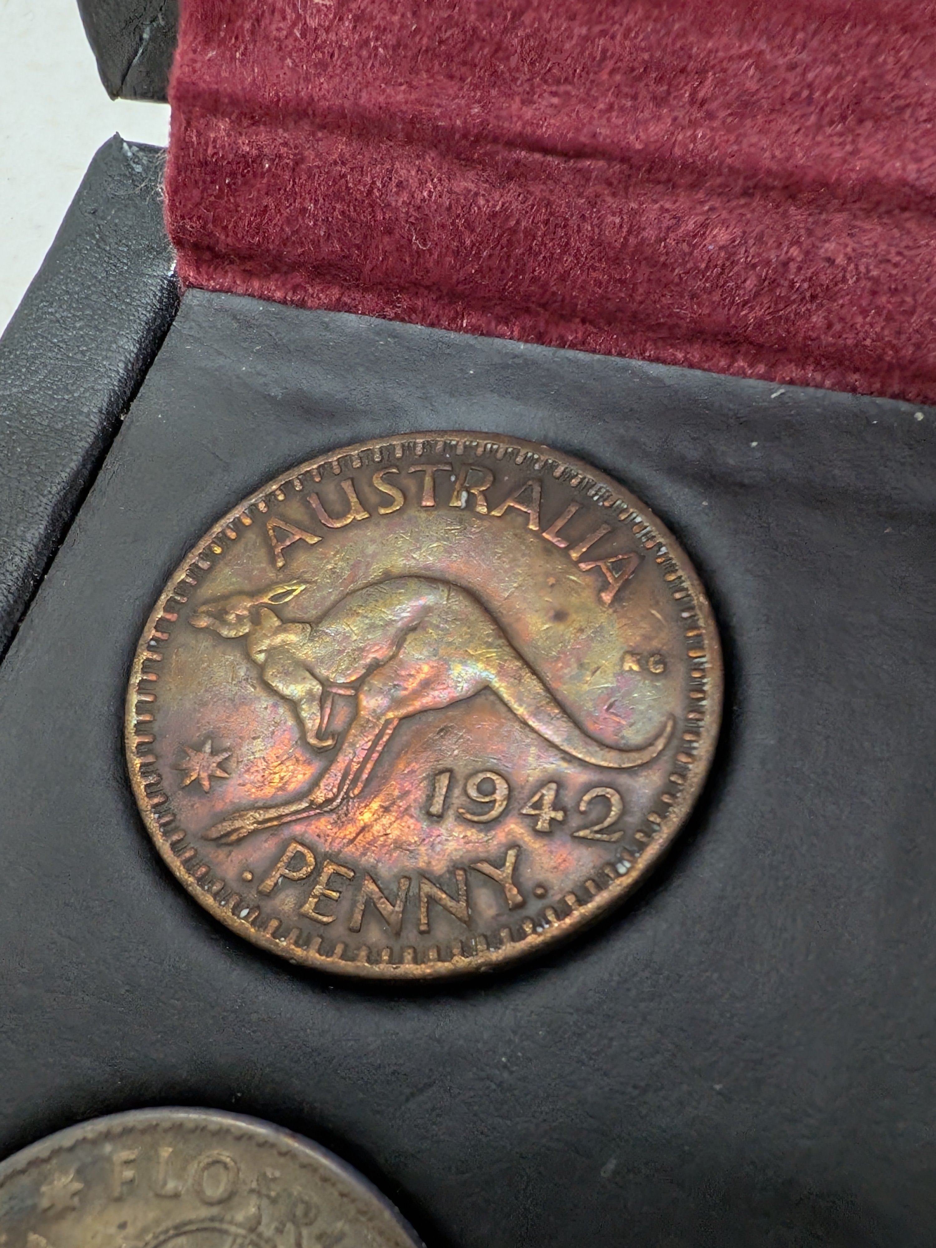 The Perth Mint Australian Pre-Decimal Typeset Coin Collection incl. 50% Silver Coins — Lot 060, photograph 4