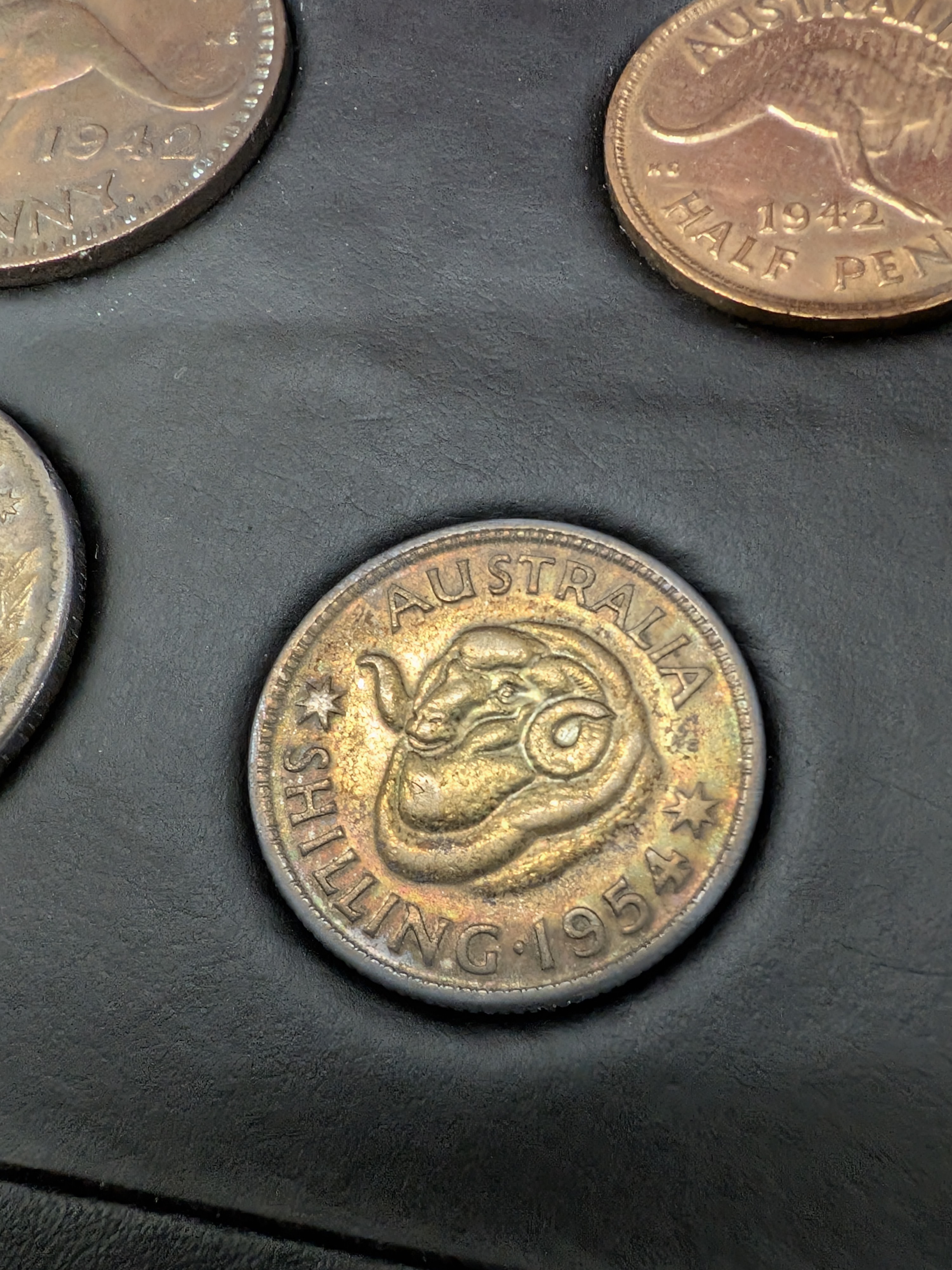 The Perth Mint Australian Pre-Decimal Typeset Coin Collection incl. 50% Silver Coins — Lot 060, photograph 6