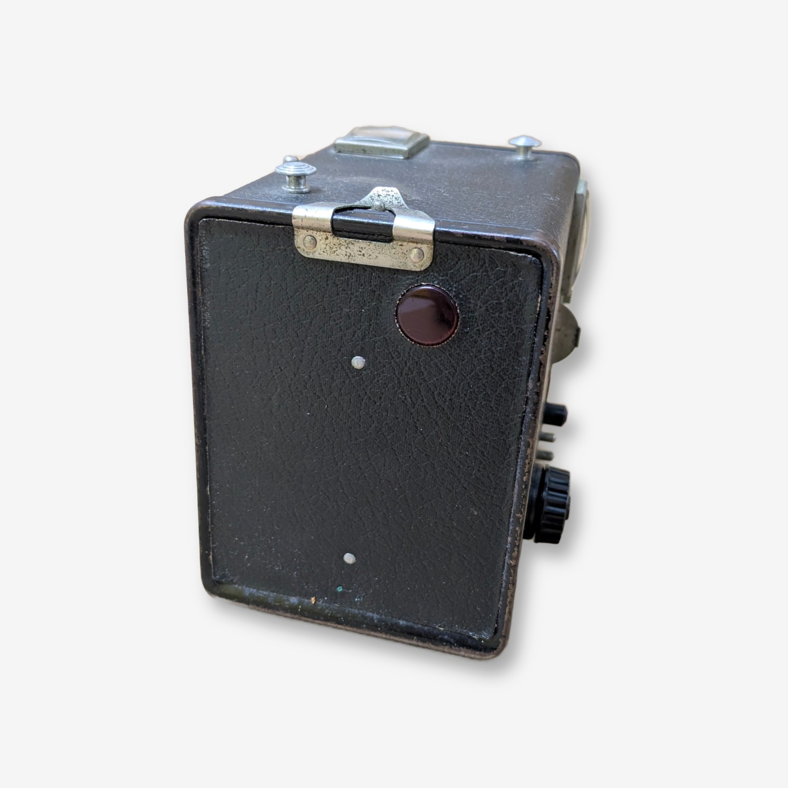 Vintage Kodak Brownie Six-20 Model D Box Camera — Lot 070, photograph 3