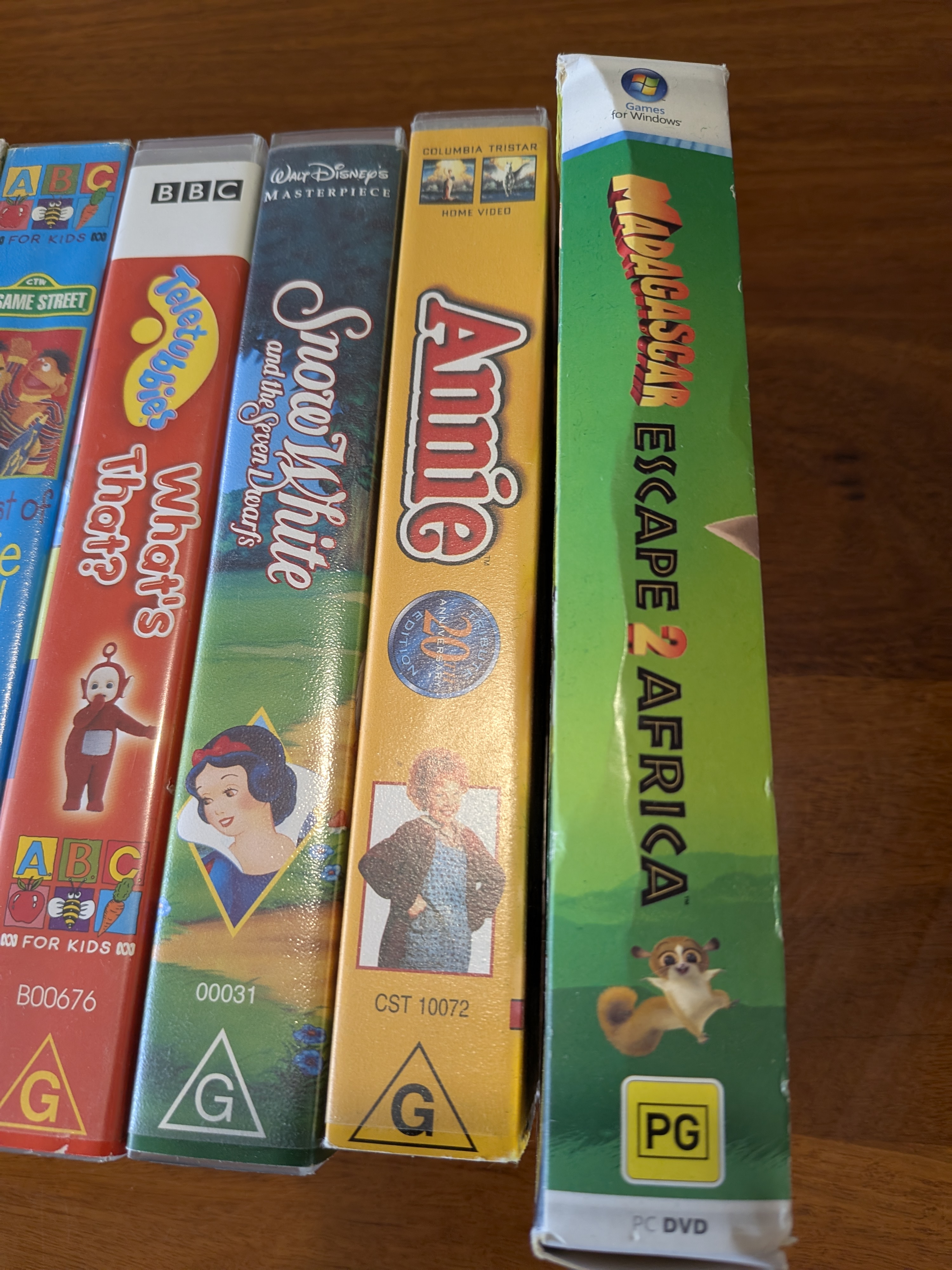 Collection of Assorted Children's ABC / BBC/ Disney VHS Tapes — Lot 072, photograph 5