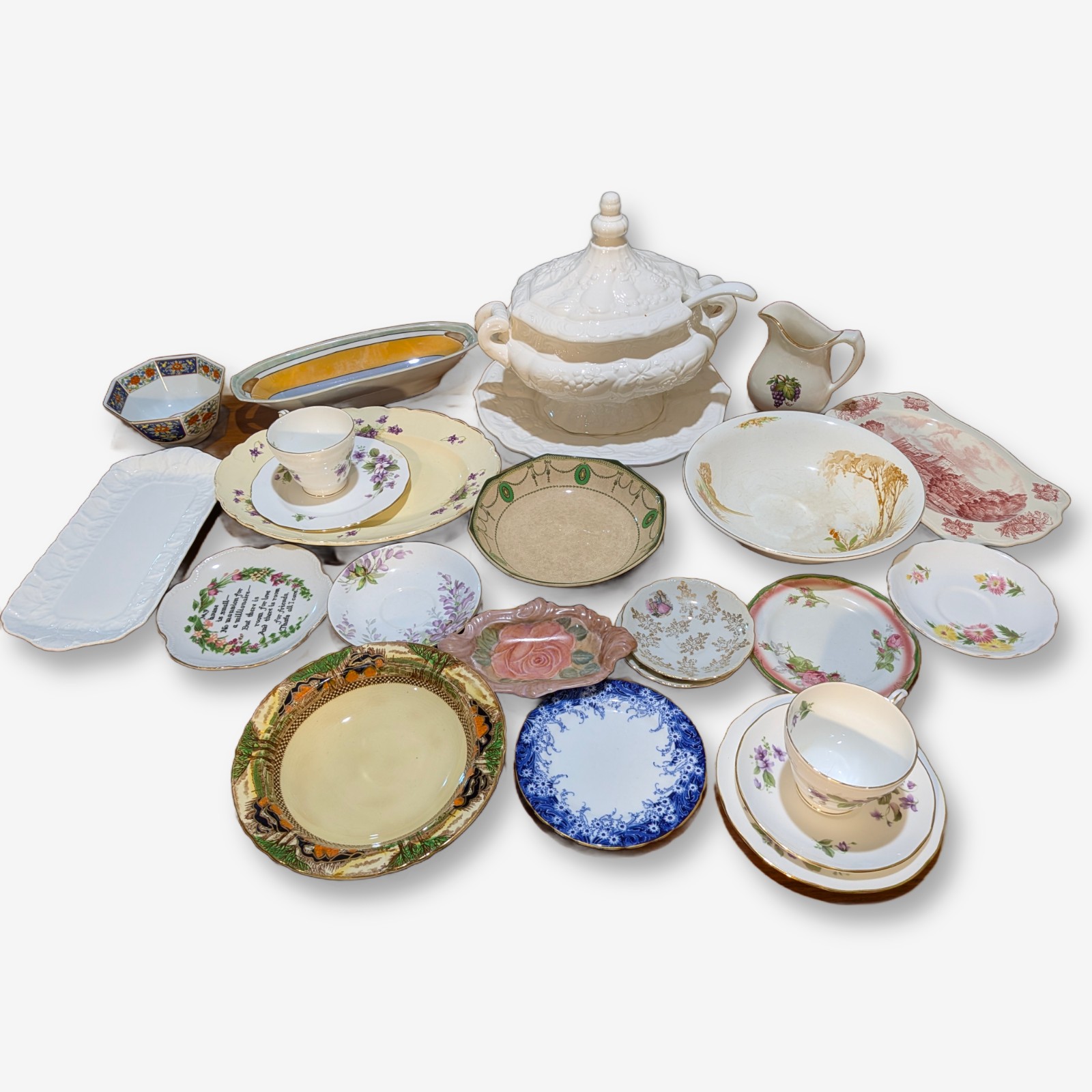 Mixed Lot of Vintage English Porcelain and Ceramic Tableware Sundries — Lot 078