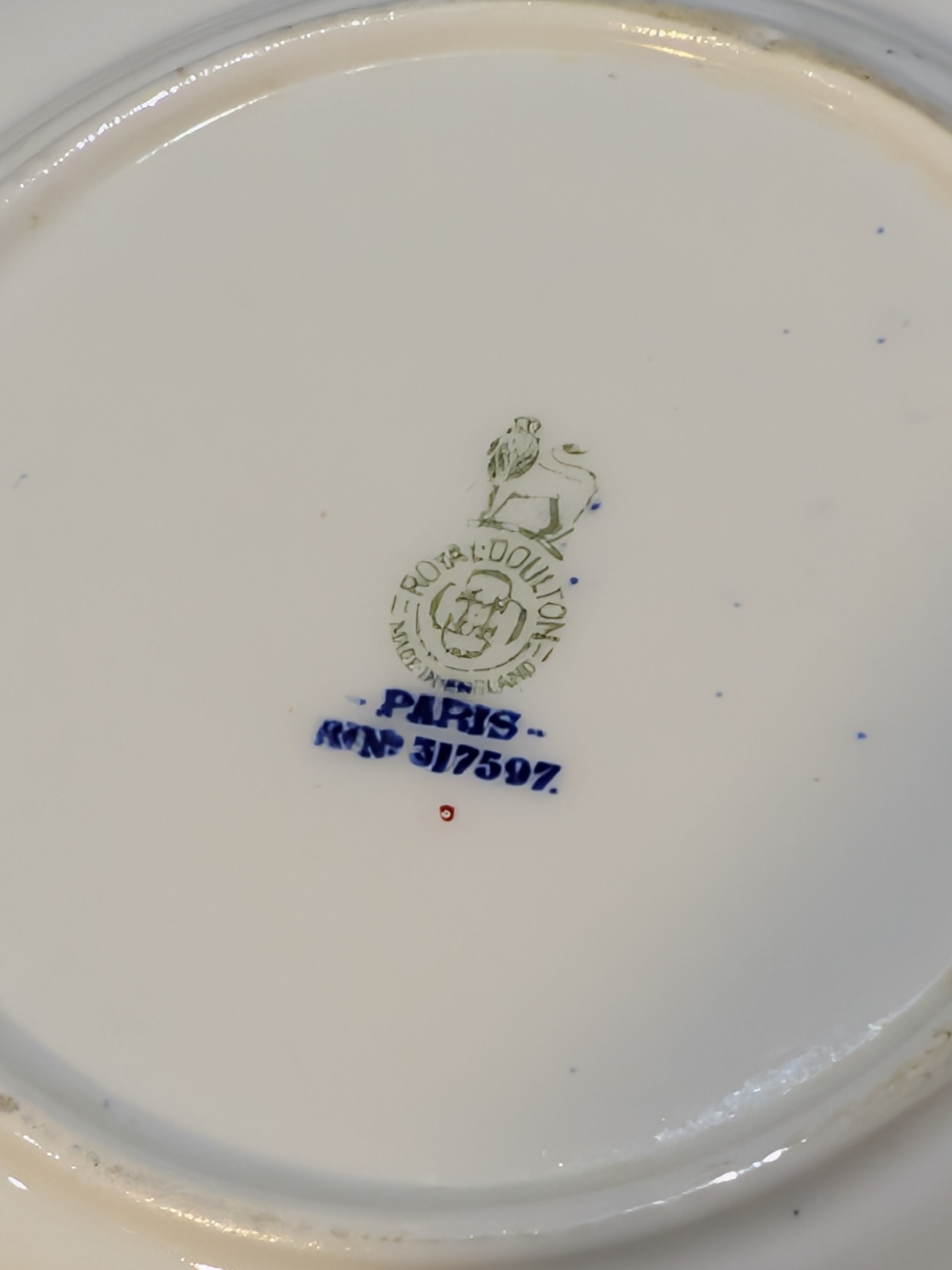 Mixed Lot of Vintage English Porcelain and Ceramic Tableware Sundries — Lot 078, photograph 3