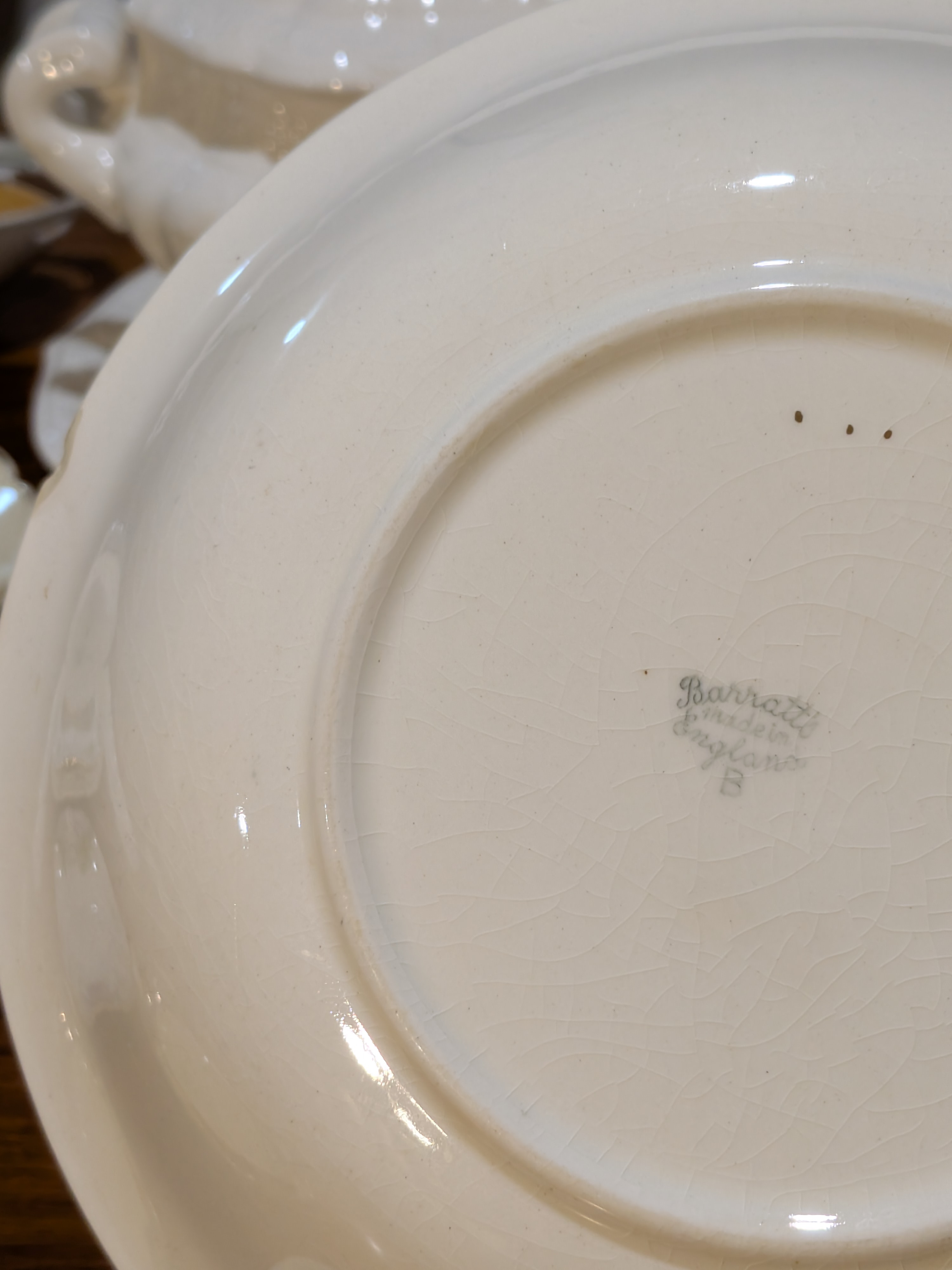 Mixed Lot of Vintage English Porcelain and Ceramic Tableware Sundries — Lot 078, photograph 5