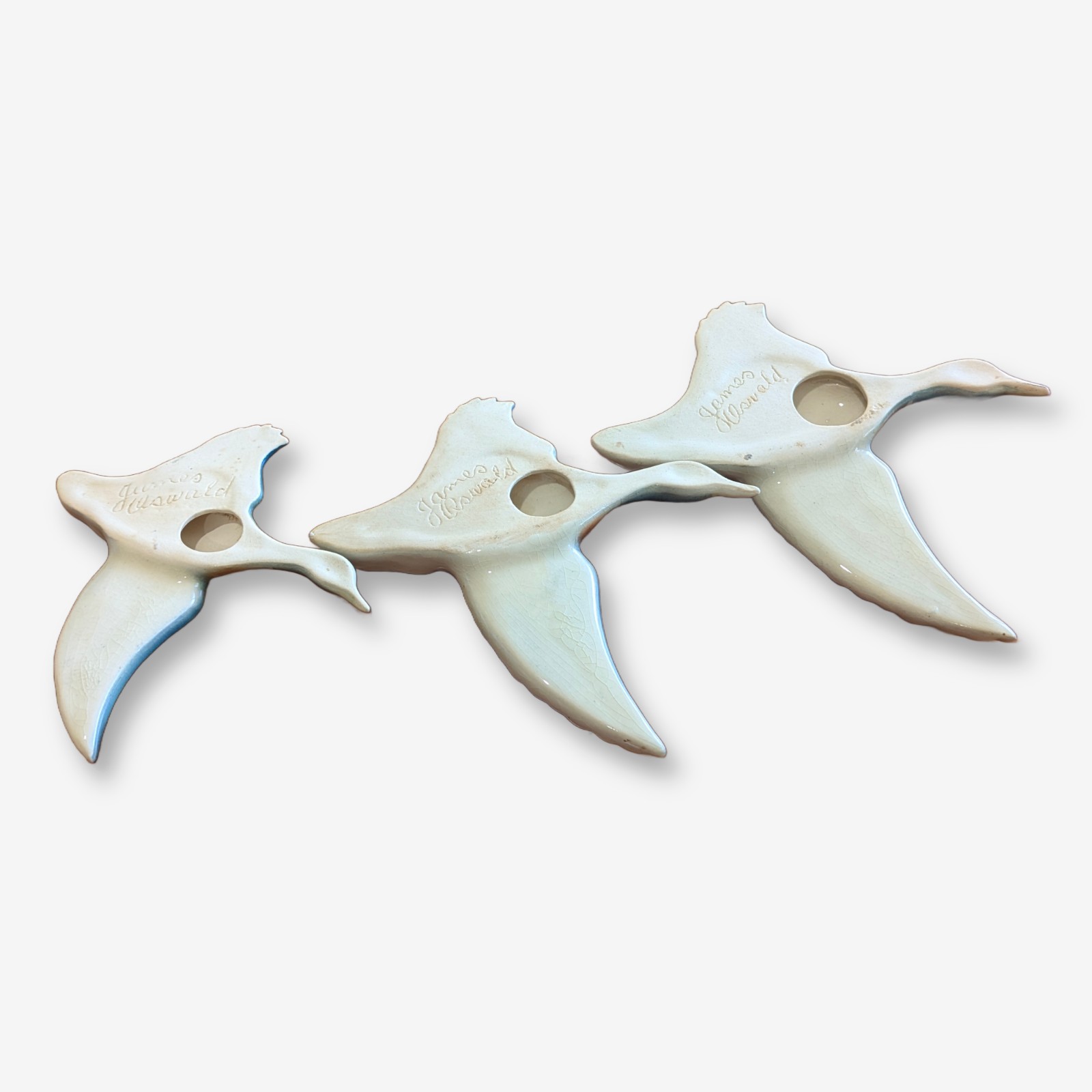 Set of Three Vintage Ceramic Flying Wall Ducks by James Almond — Lot 083, photograph 6