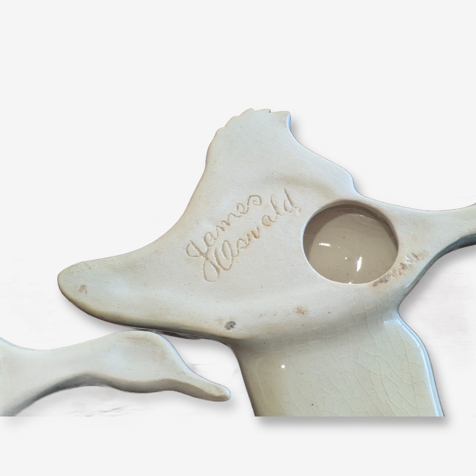 Set of Three Vintage Ceramic Flying Wall Ducks by James Almond — Lot 083, photograph 7