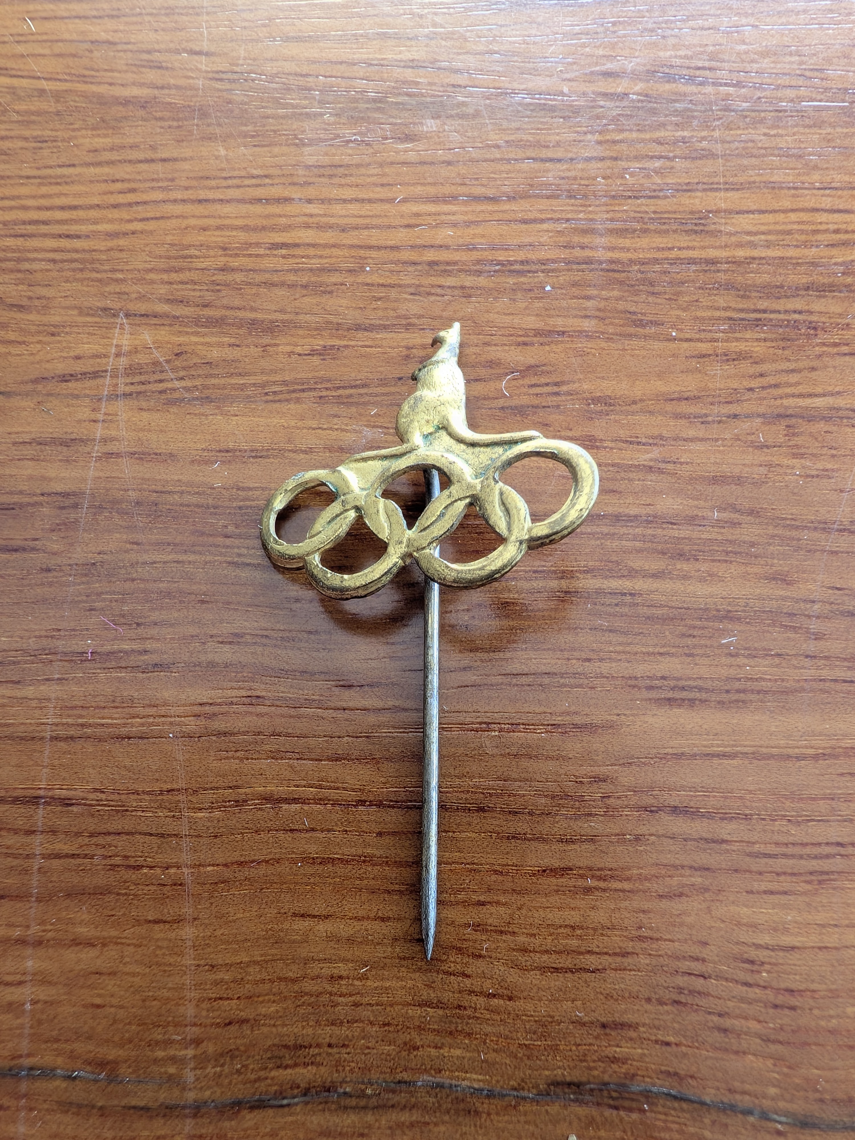 Collection of Assorted Vintage Lapel and Stick Pins — Lot 085, photograph 3