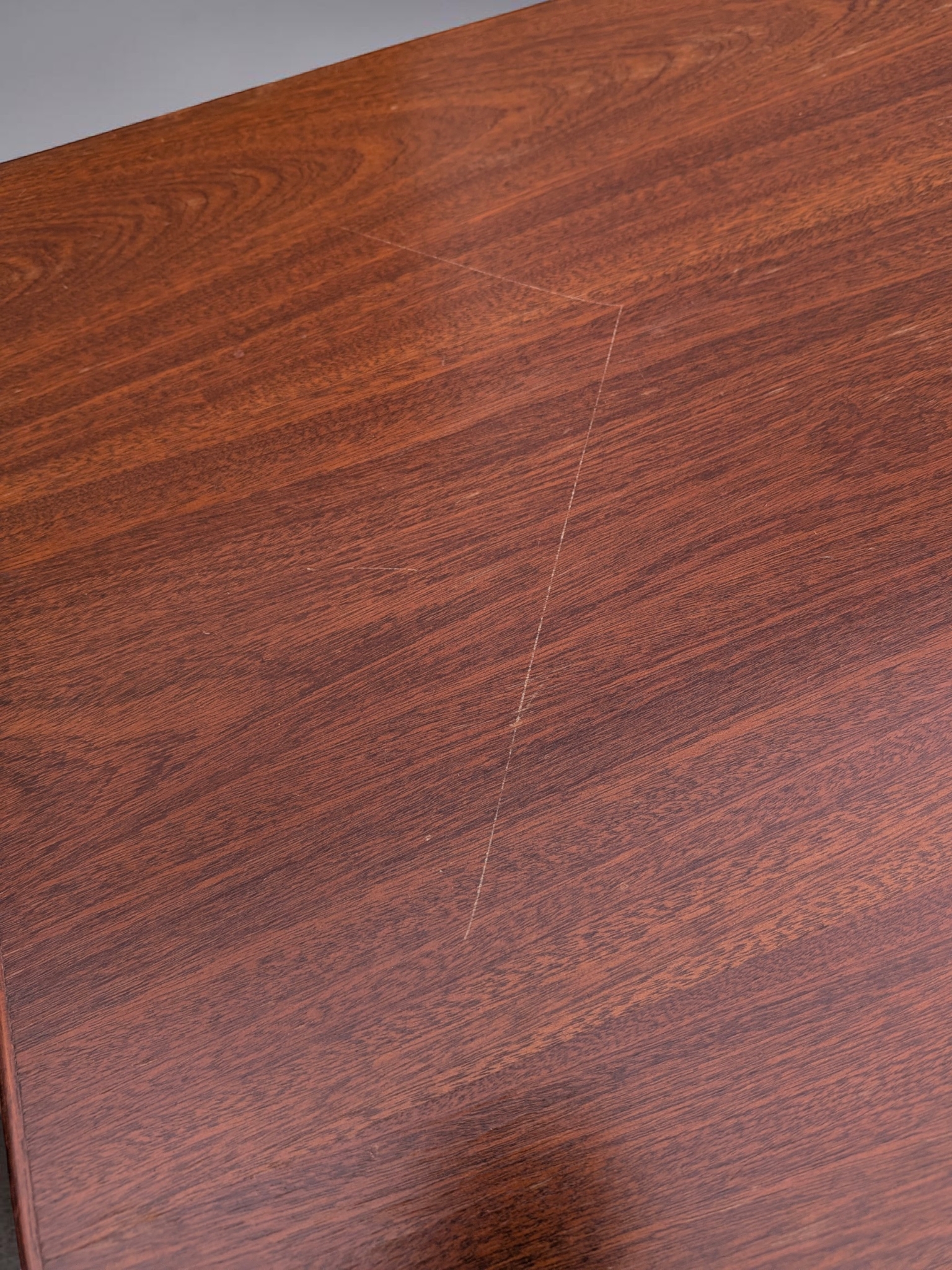 Mid-Century Modern Teak Coffee Table — Lot 009, photograph 3