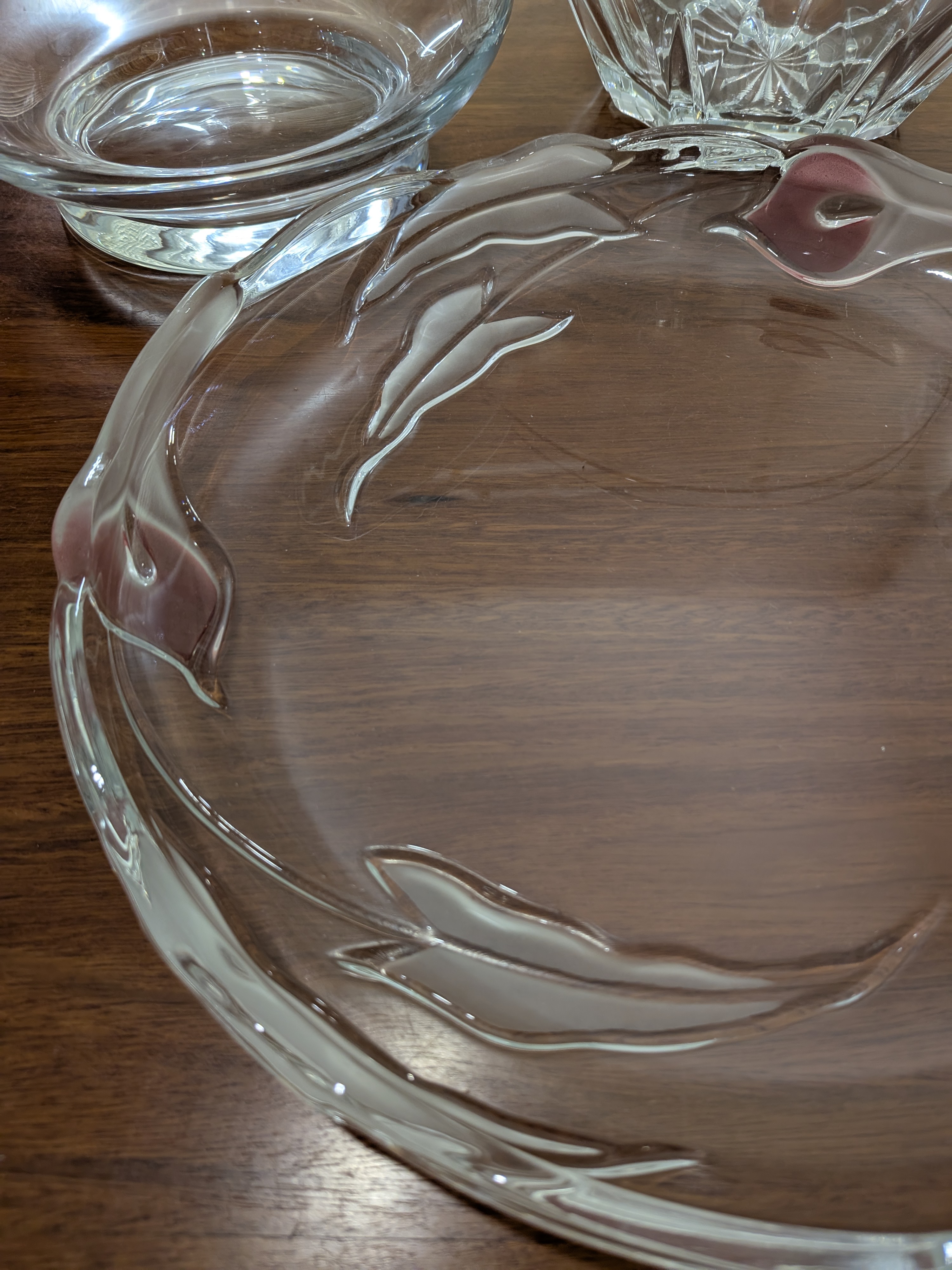 Mixed Lot of Decorative Glassware — Lot 090, photograph 2