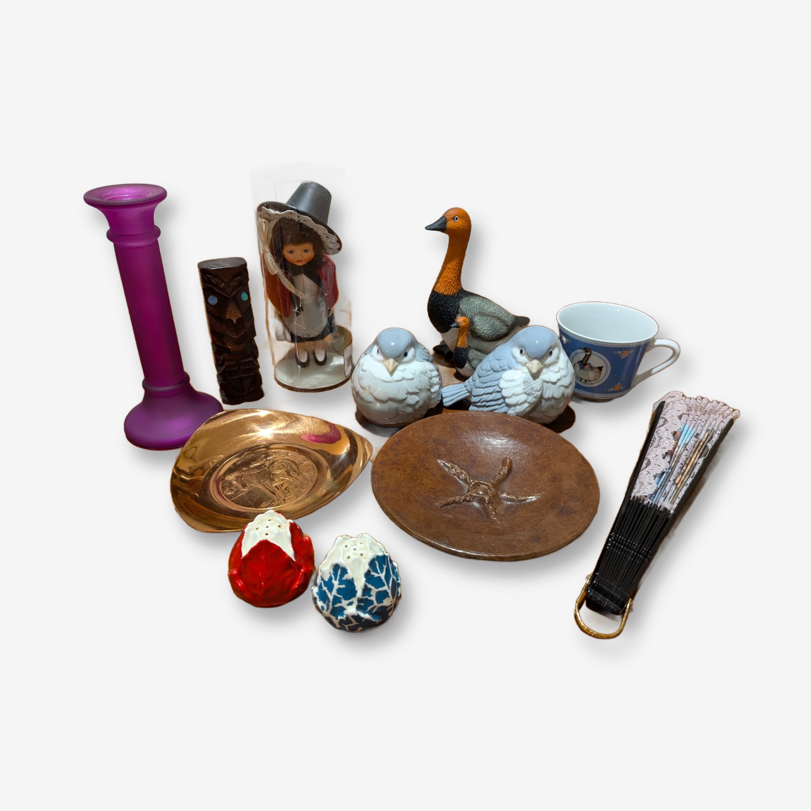 Lot of Decorative Homewares Sundries — Lot 091