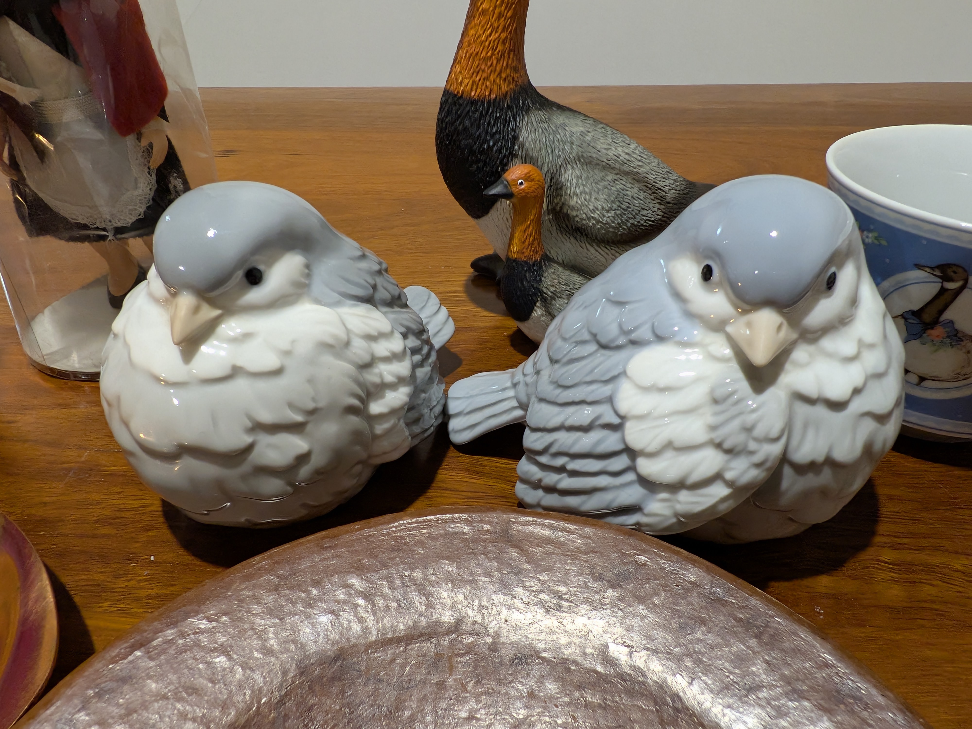 Lot of Decorative Homewares Sundries — Lot 091, photograph 4