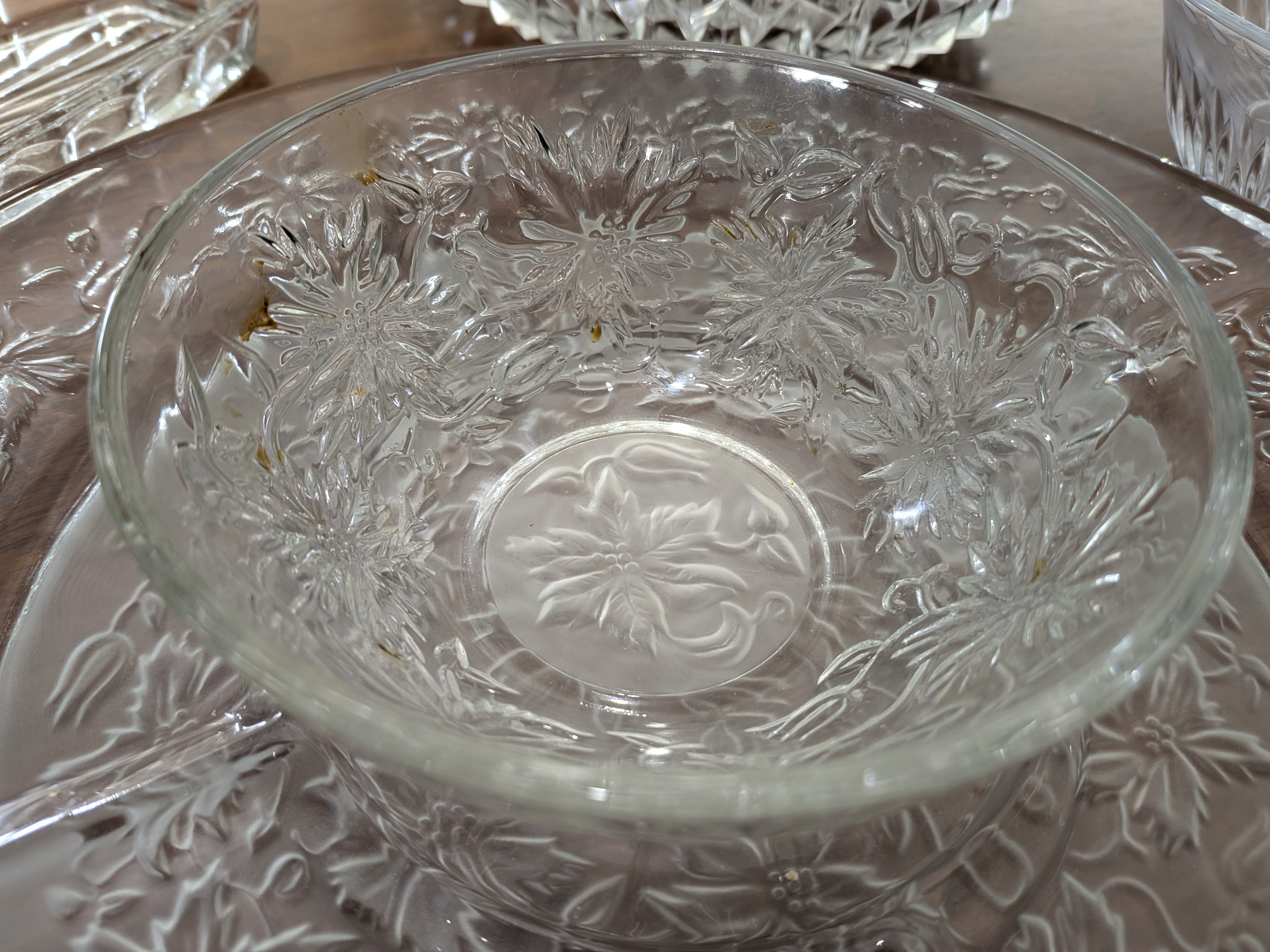 Vintage Pressed Glass Serving Dishes and Bowls, Set of Five — Lot 093, photograph 5