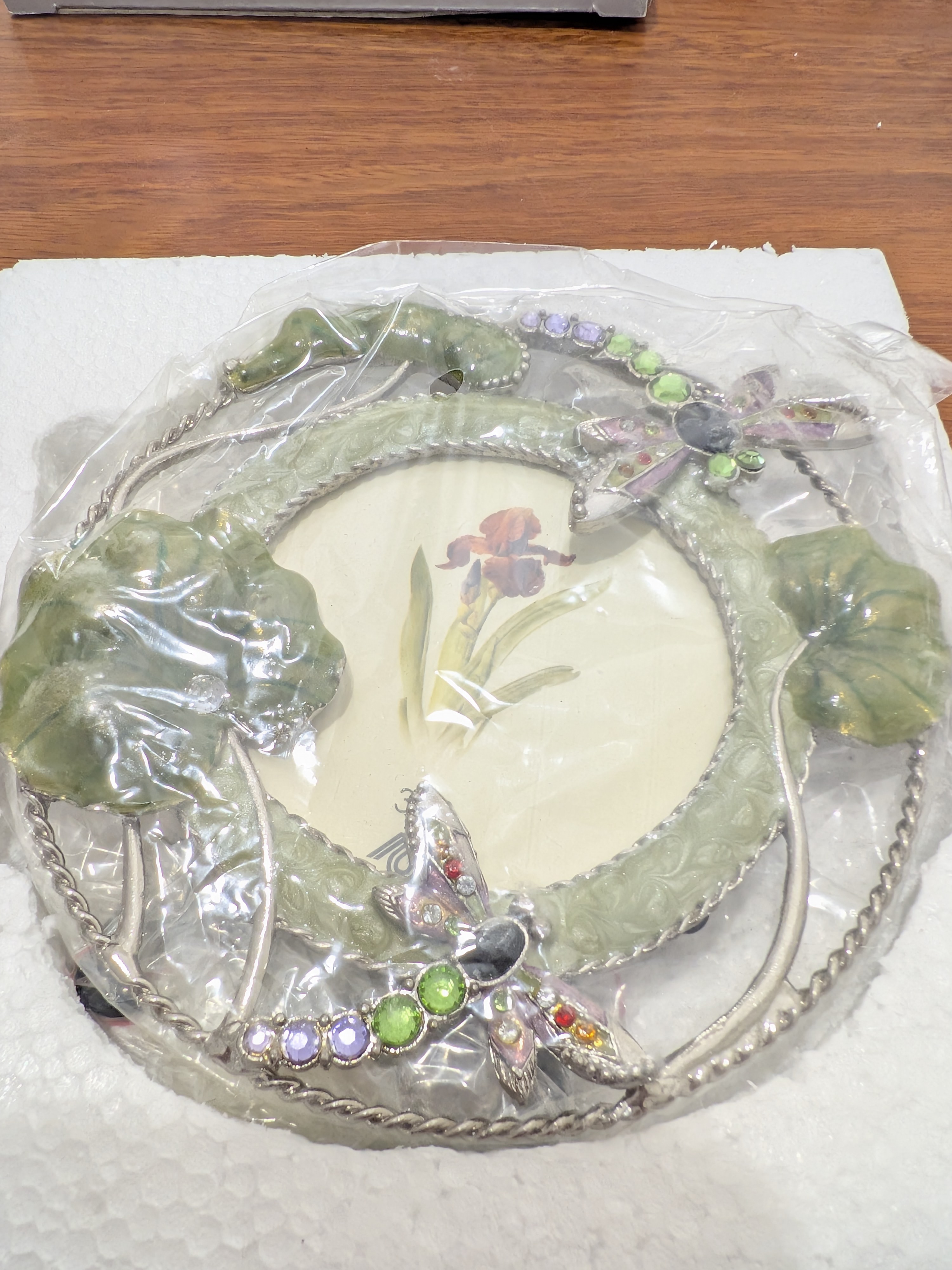 Lot of Assorted Vintage and Collectable Sundries — Lot 097, photograph 8
