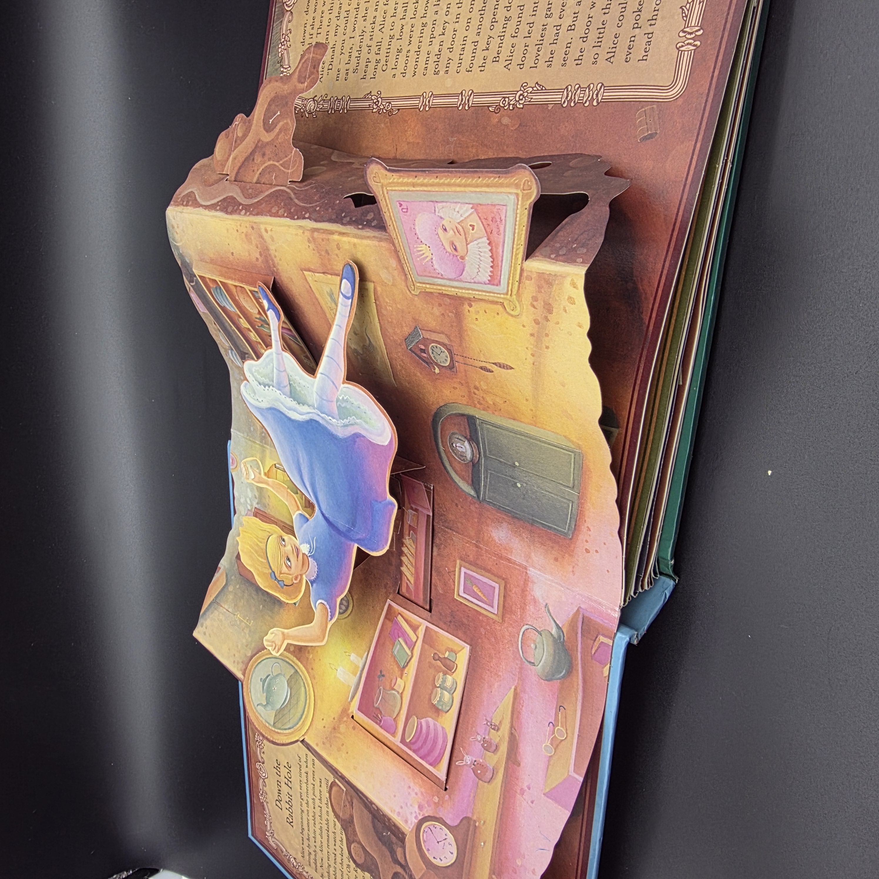 Alice in Wonderland A Classic Story Pop-up Book with Sounds by Lewis Carroll (Ha — Lot 001, photograph 3