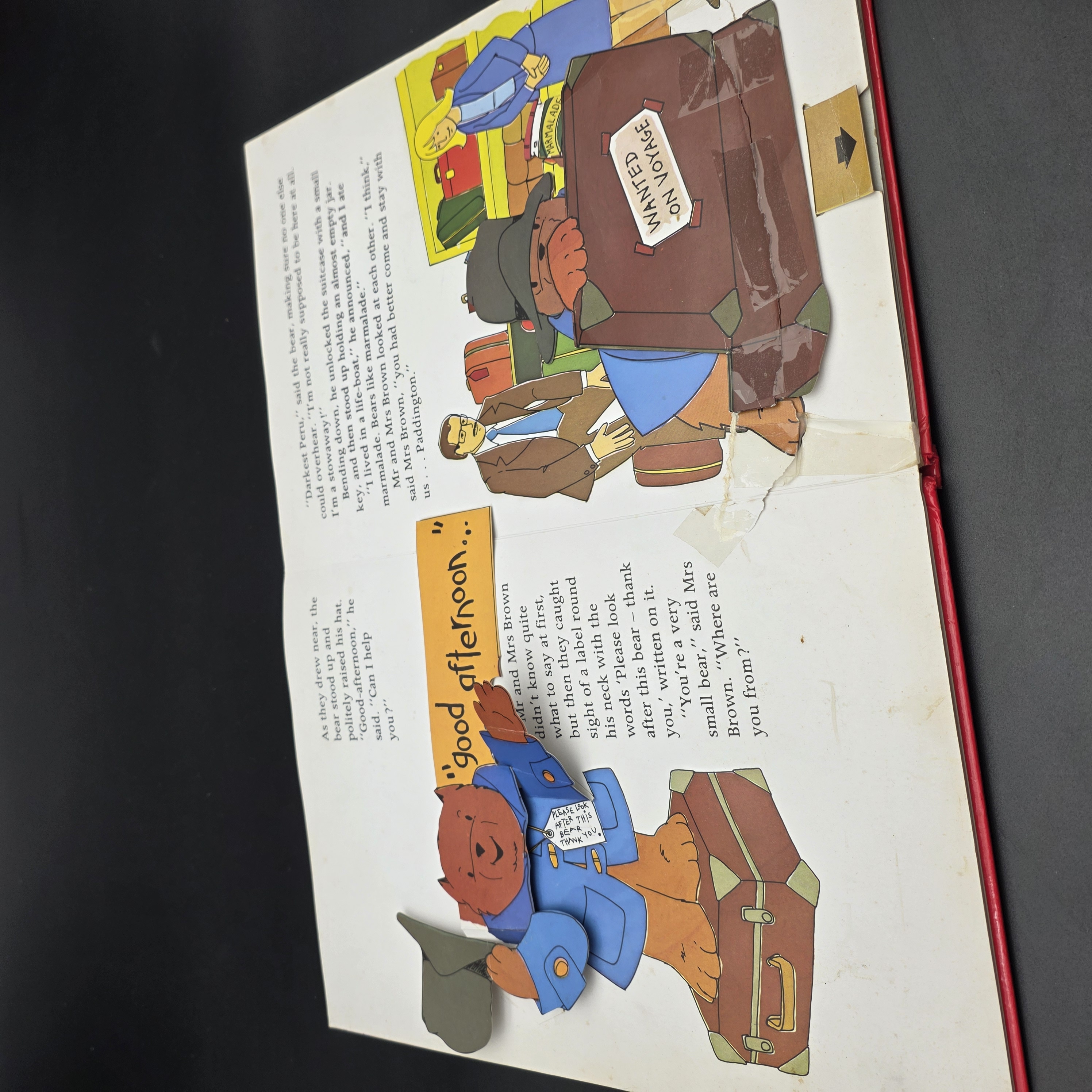Paddington's Pop-up Book — Lot 026, photograph 4