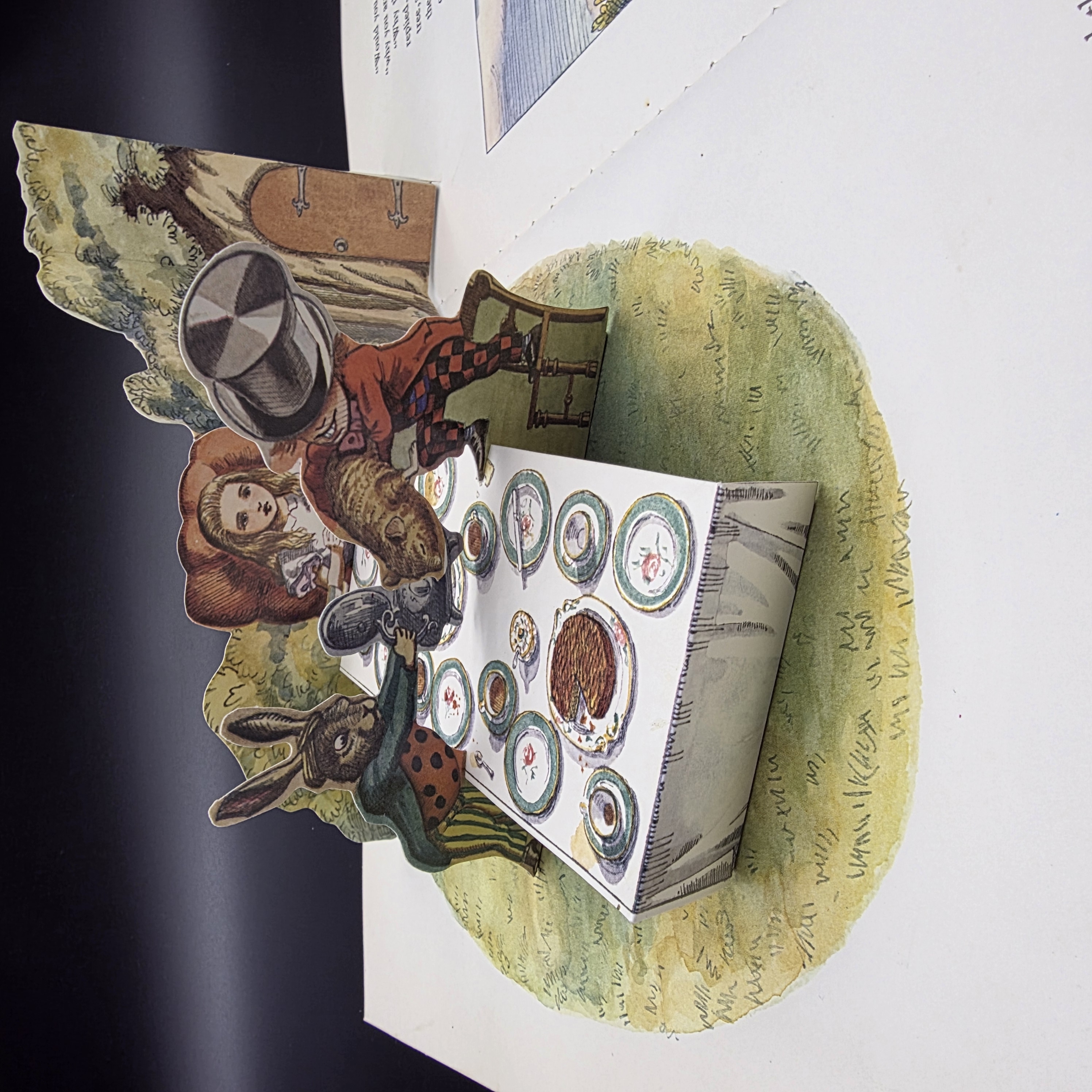 Alice's Adventures in Wonderland: A Pop-Up Book — Lot 002, photograph 5