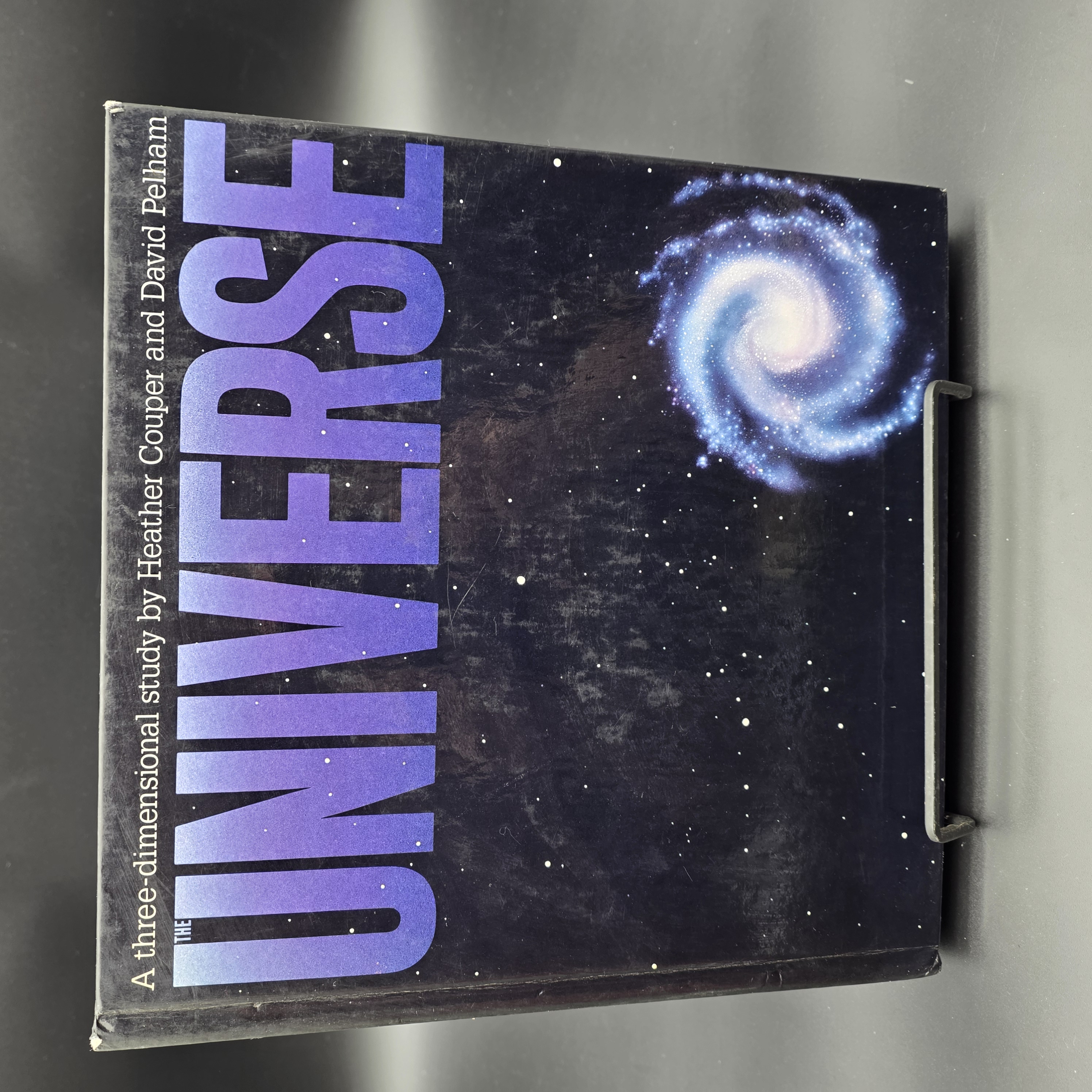 The Universe A Three-dimensional Study by Heather Couper, David Pelham (Hardcove — Lot 024, photograph 2