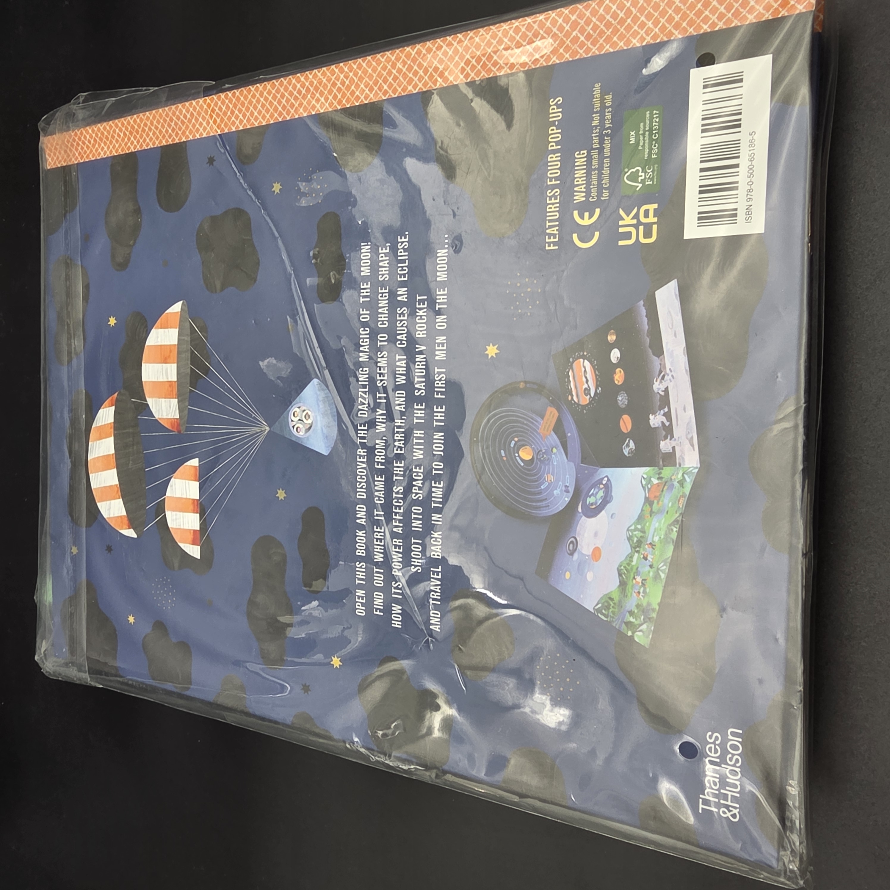 A Pair of New Sealed Pop-up Books: "Pop-up Moon" & "Pop-up Earth" — Lot 048, photograph 3