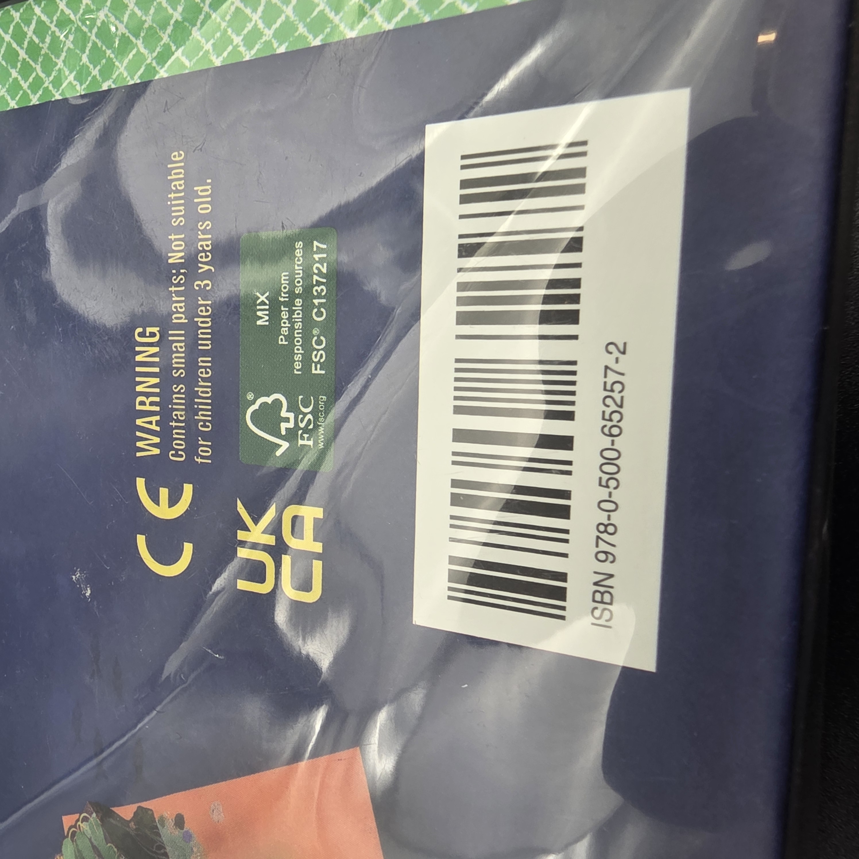 A Pair of New Sealed Pop-up Books: "Pop-up Moon" & "Pop-up Earth" — Lot 048, photograph 8