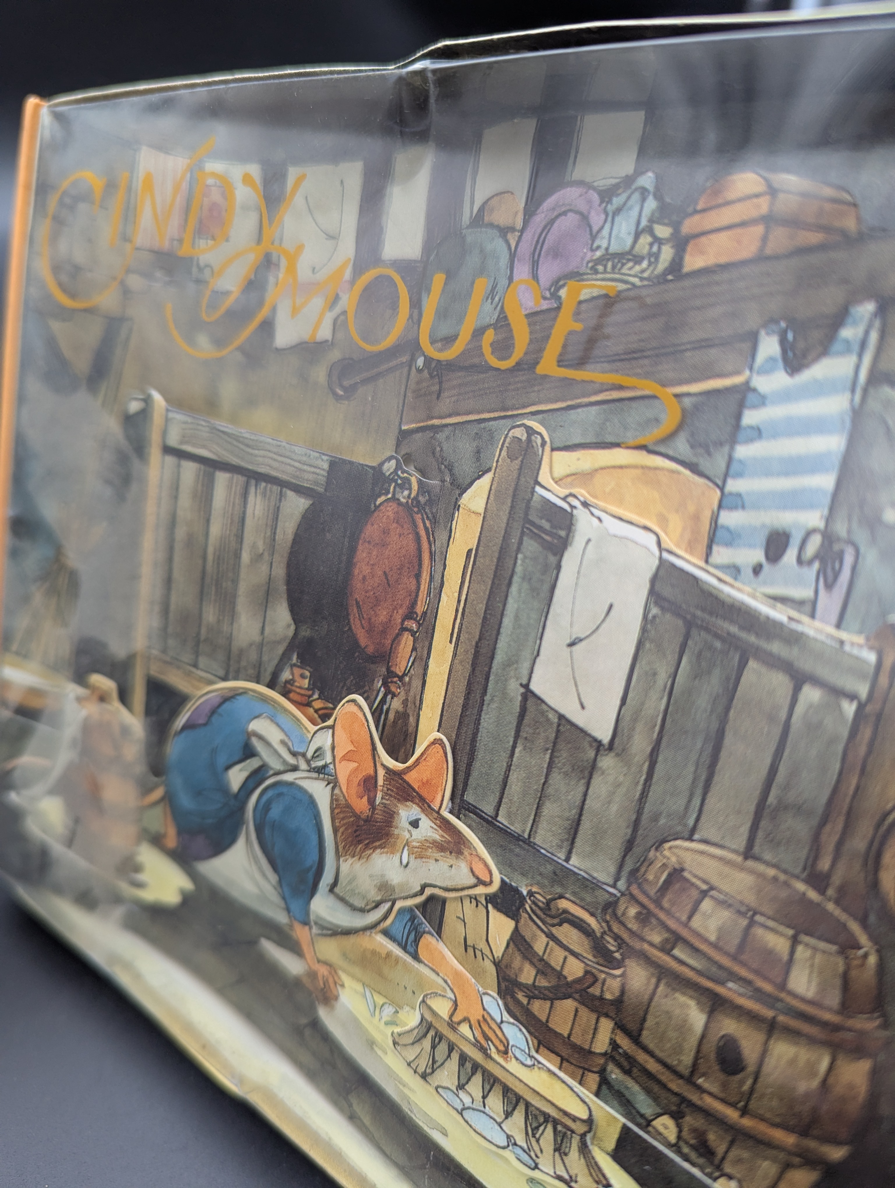 CindyMouse Pop-Up Book by Keith Moseley, 1999 — Lot 050, photograph 7