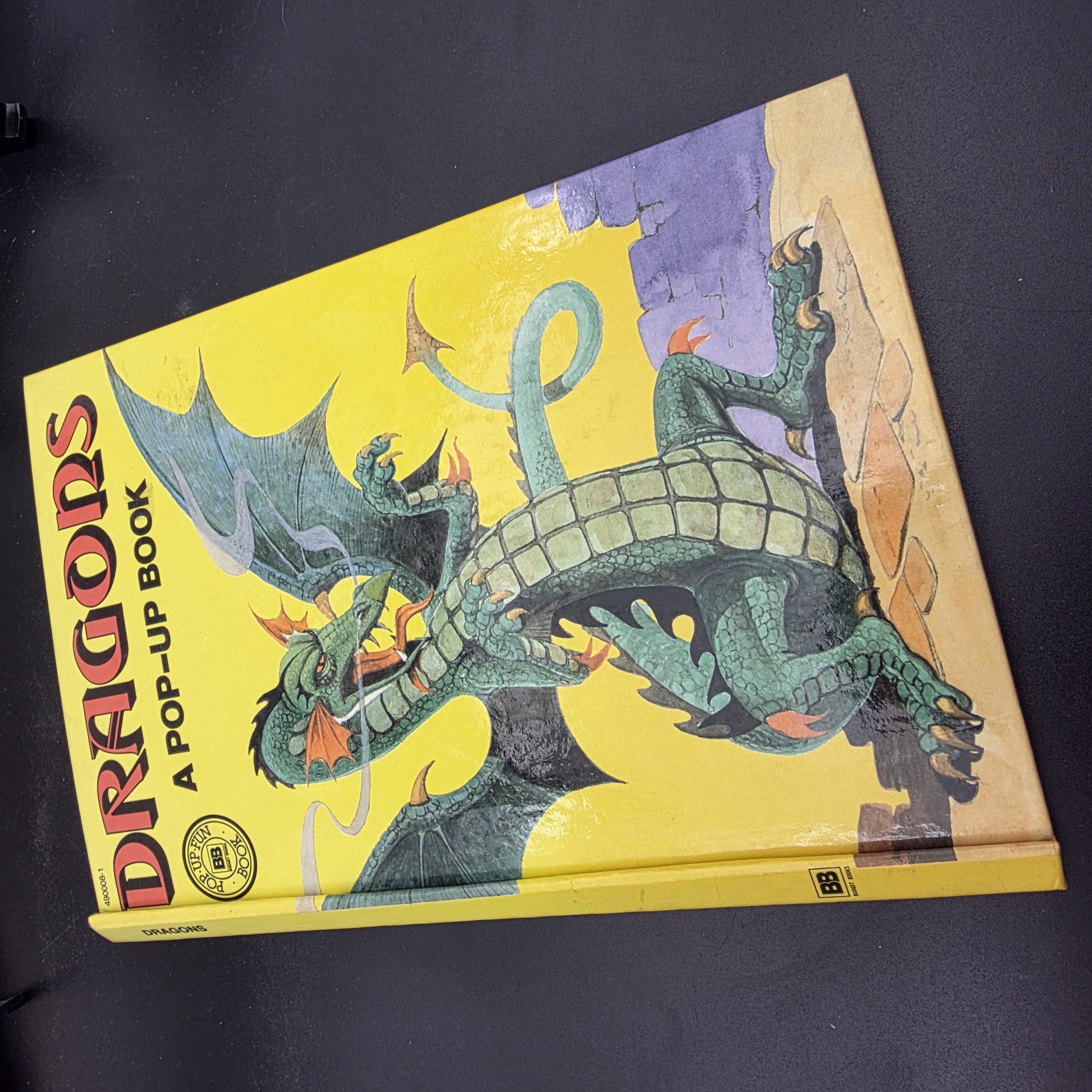 Collection of Three Vintage Pop-Up Books: Dragons, Haunted House, and Pirate Ship — Lot 043, photograph 2