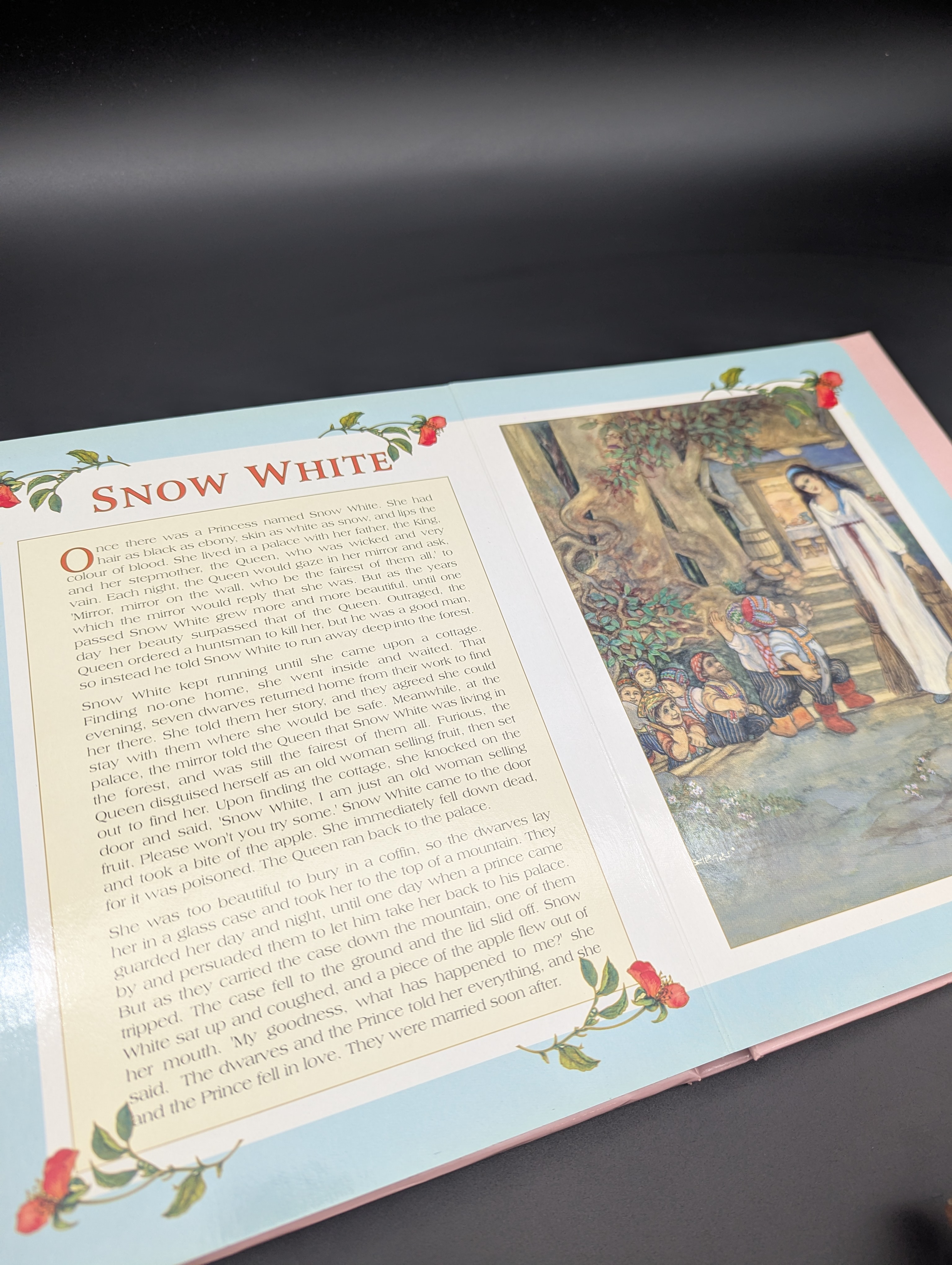 Favourite Fairytales Game Book — Lot 051, photograph 5