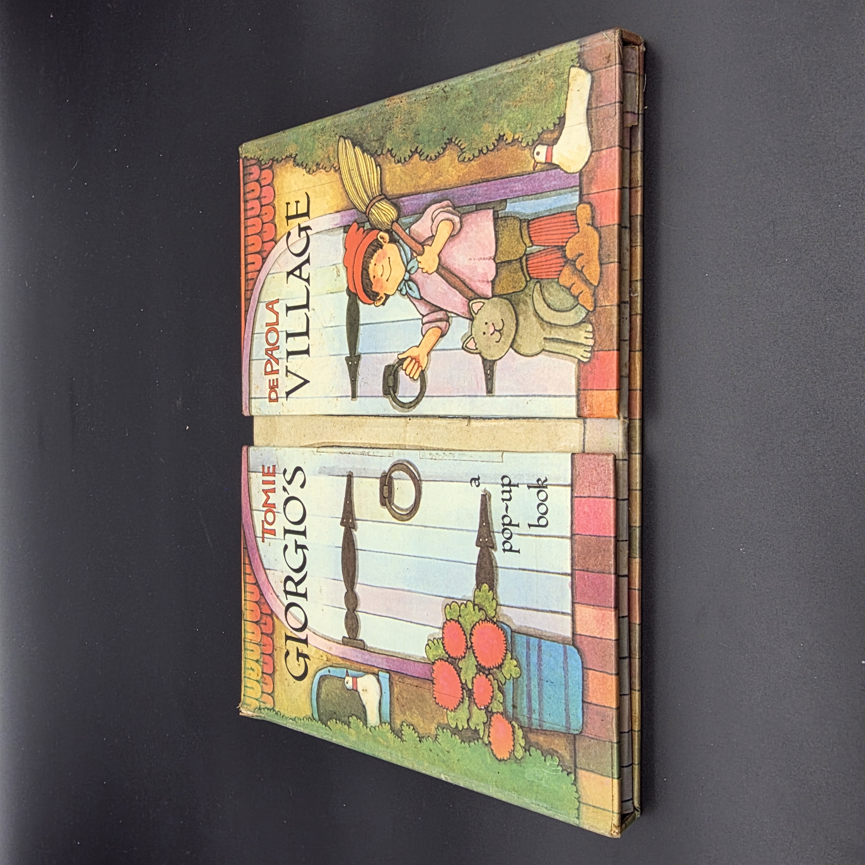 Giorgio's Village by Tomie DePaola (Hardcover, 1982) Movables Renaissance Italy — Lot 053, photograph 2
