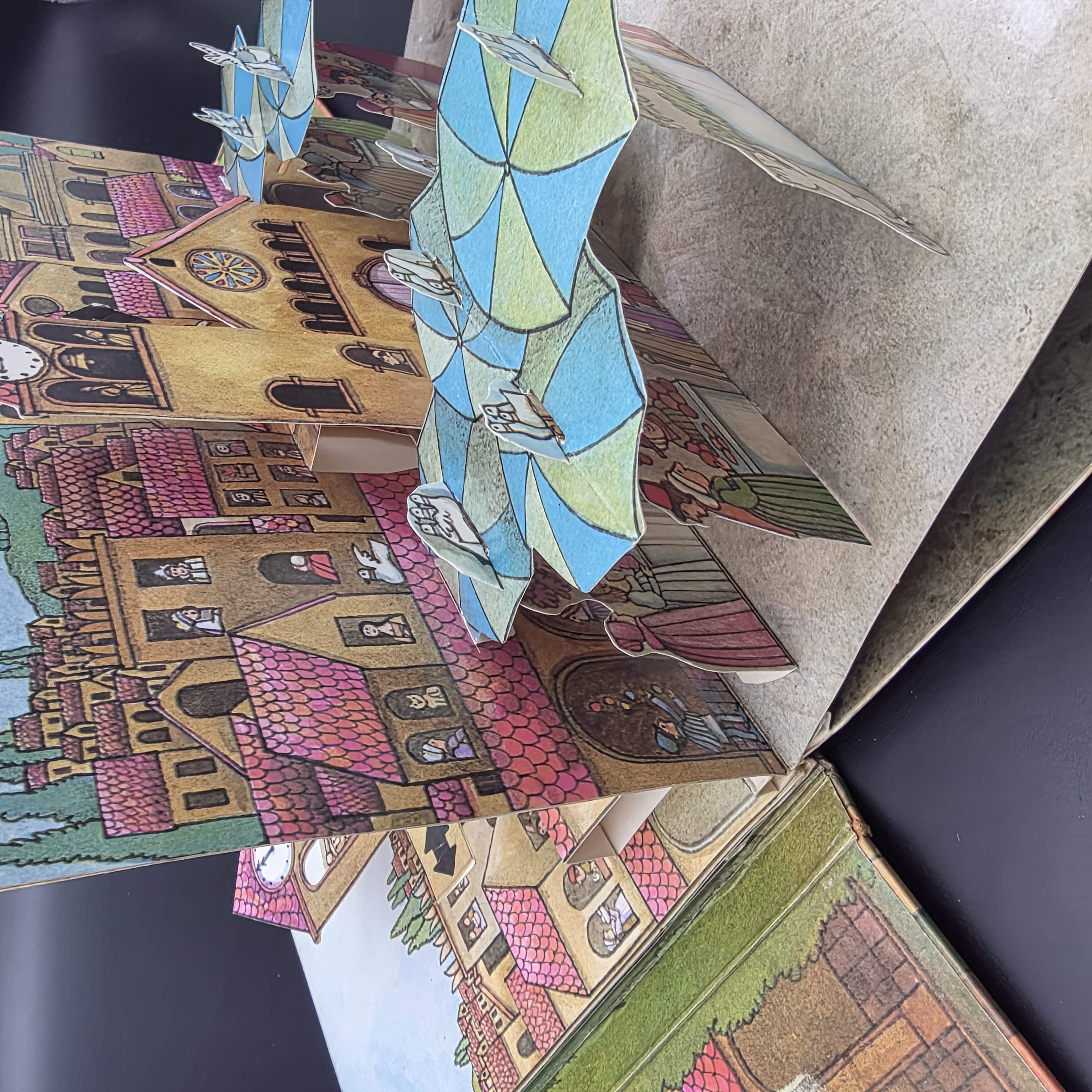 Giorgio's Village by Tomie DePaola (Hardcover, 1982) Movables Renaissance Italy — Lot 053, photograph 6