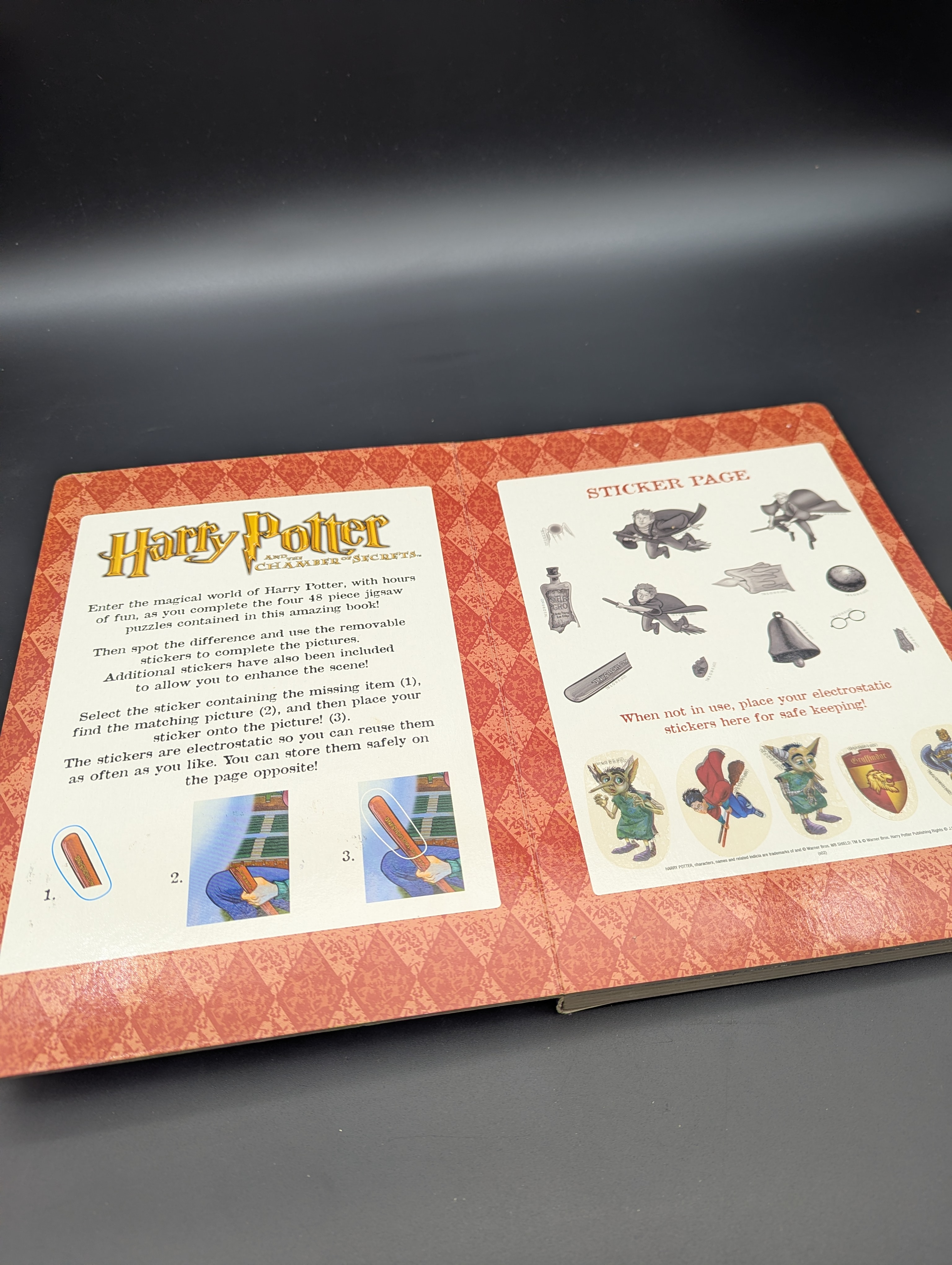 Harry Potter Jigsaw Book with Stickers by Funtastic Publishing (Hardcover, 2002) — Lot 076, photograph 2