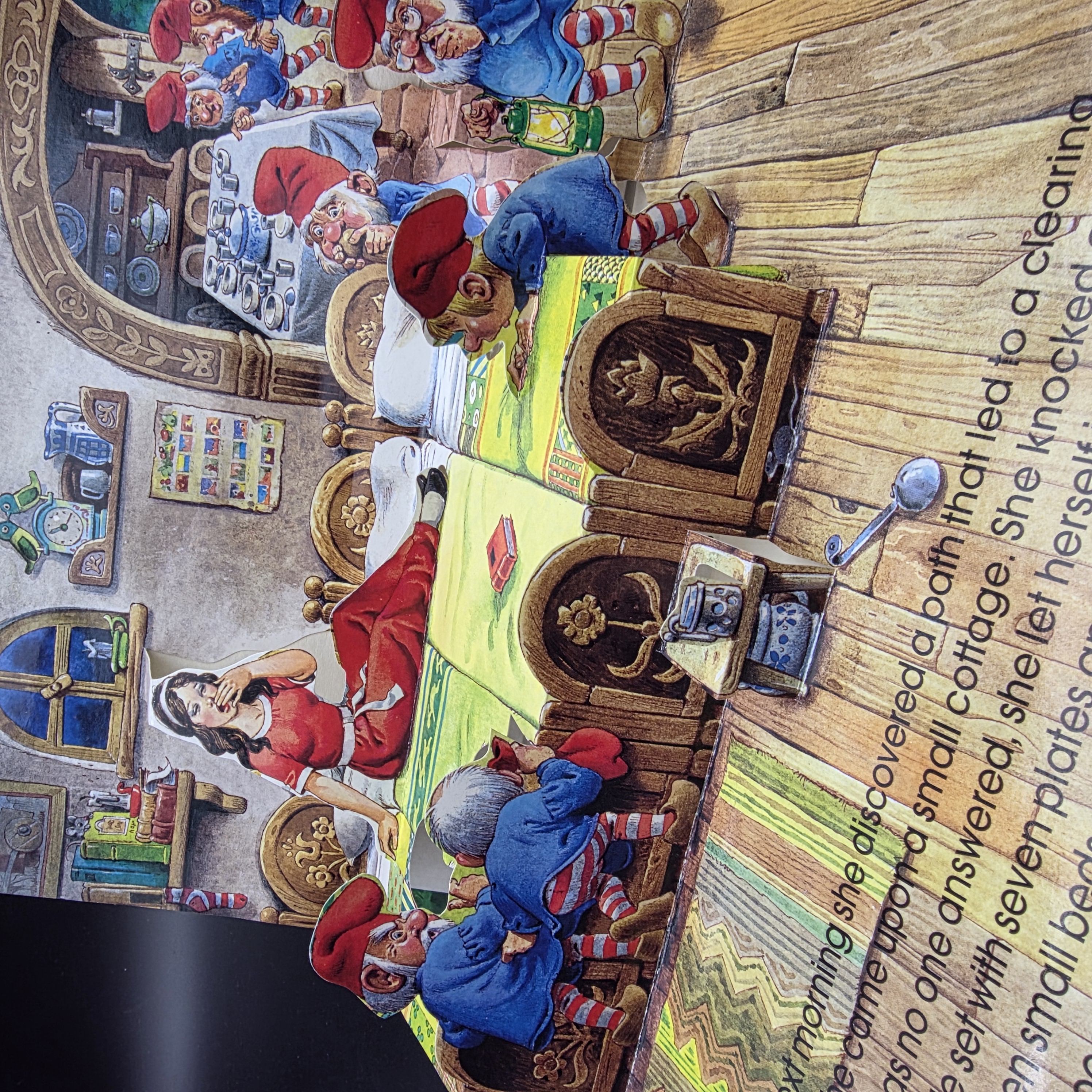 Lot of Three Vintage Pop-Up Children's Books: Peter Pan, Snow White, and Sinbad — Lot 066, photograph 6