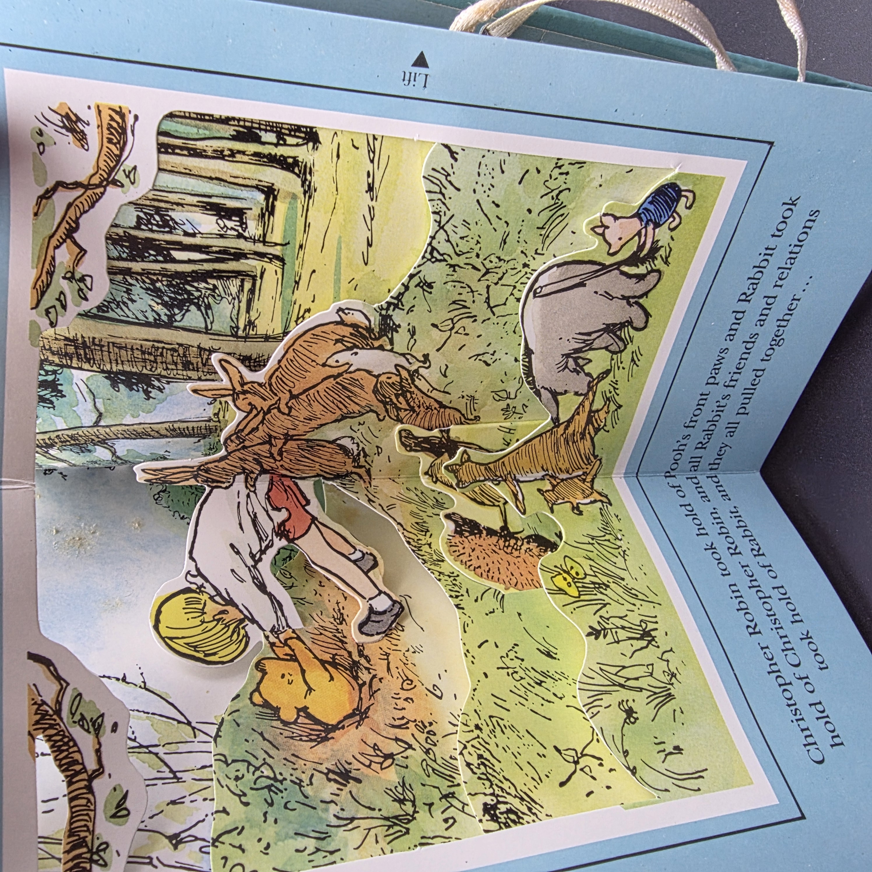 Pooh Goes Visiting by Alan Alexander Milne, Ernest Howard Shepard, Robert Cremin — Lot 004, photograph 6