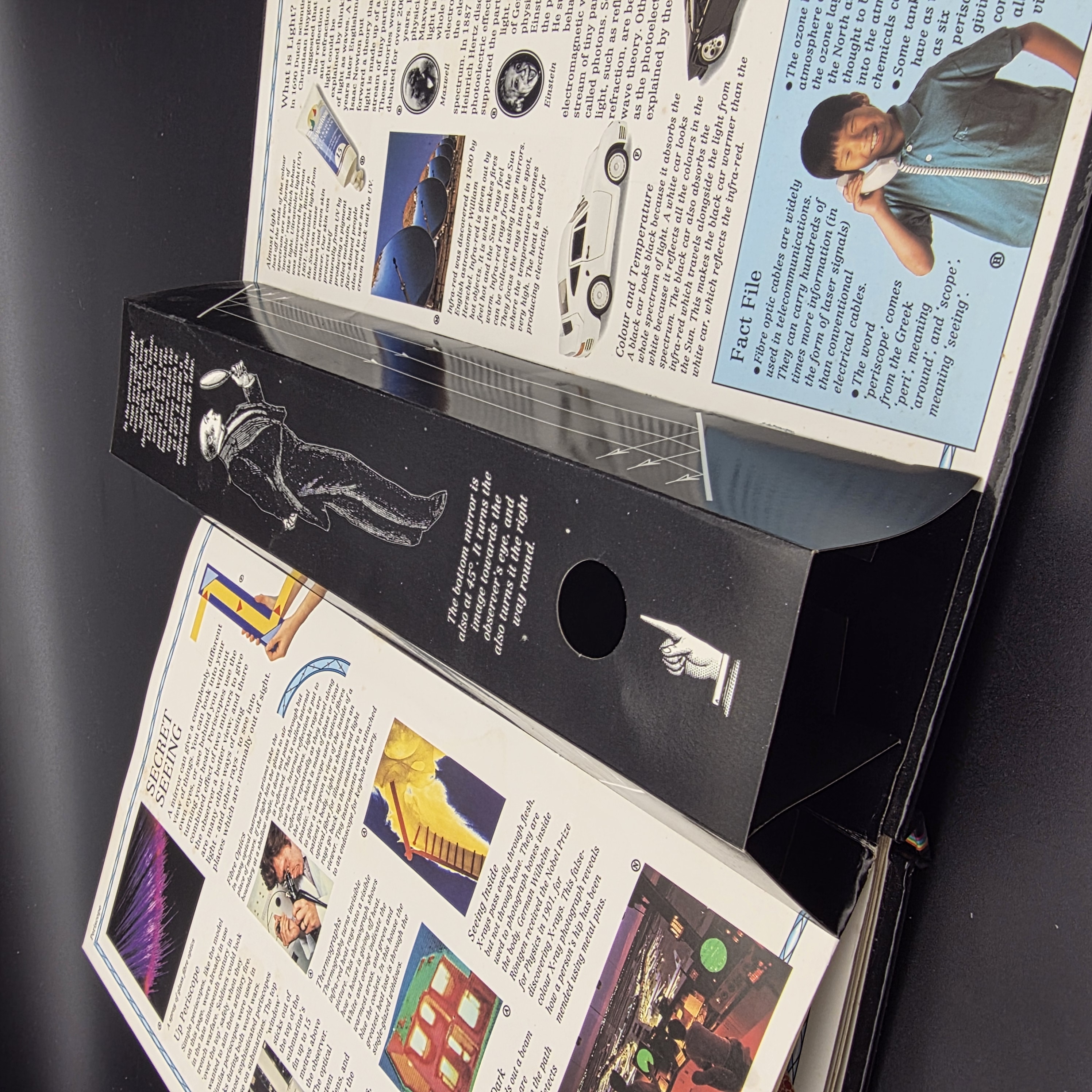 The Most Amazing Pop-up Science Book A Three-dimensional Exploration by Jay Youn — Lot 087, photograph 6