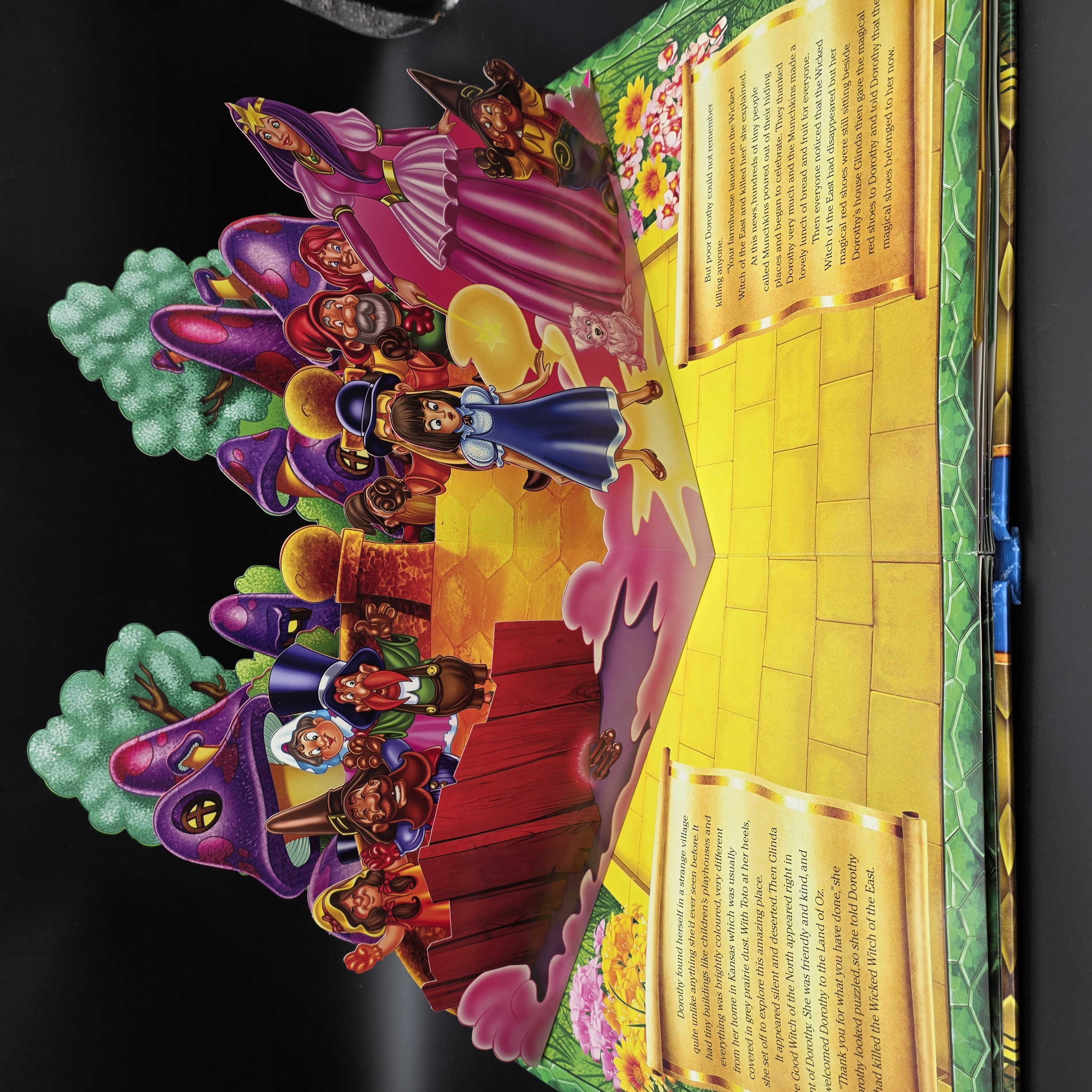 The Wizard of Oz A Pop-up Book by L Frank Baum (Hardcover, 2013) Children's — Lot 010, photograph 7