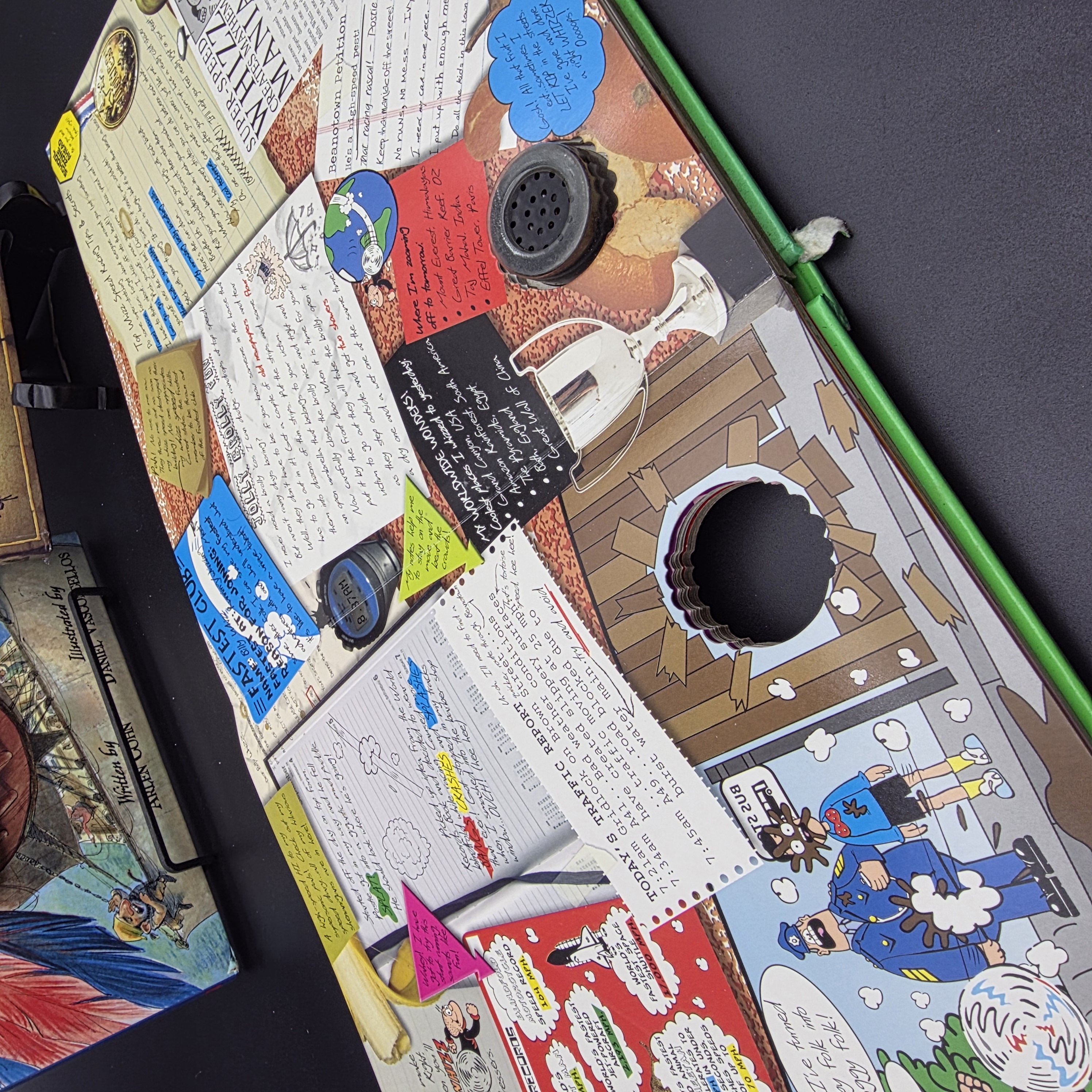 Lot of Three Children's Interactive & Pop-Up Books: Beano, Parrot, Knight — Lot 098, photograph 3